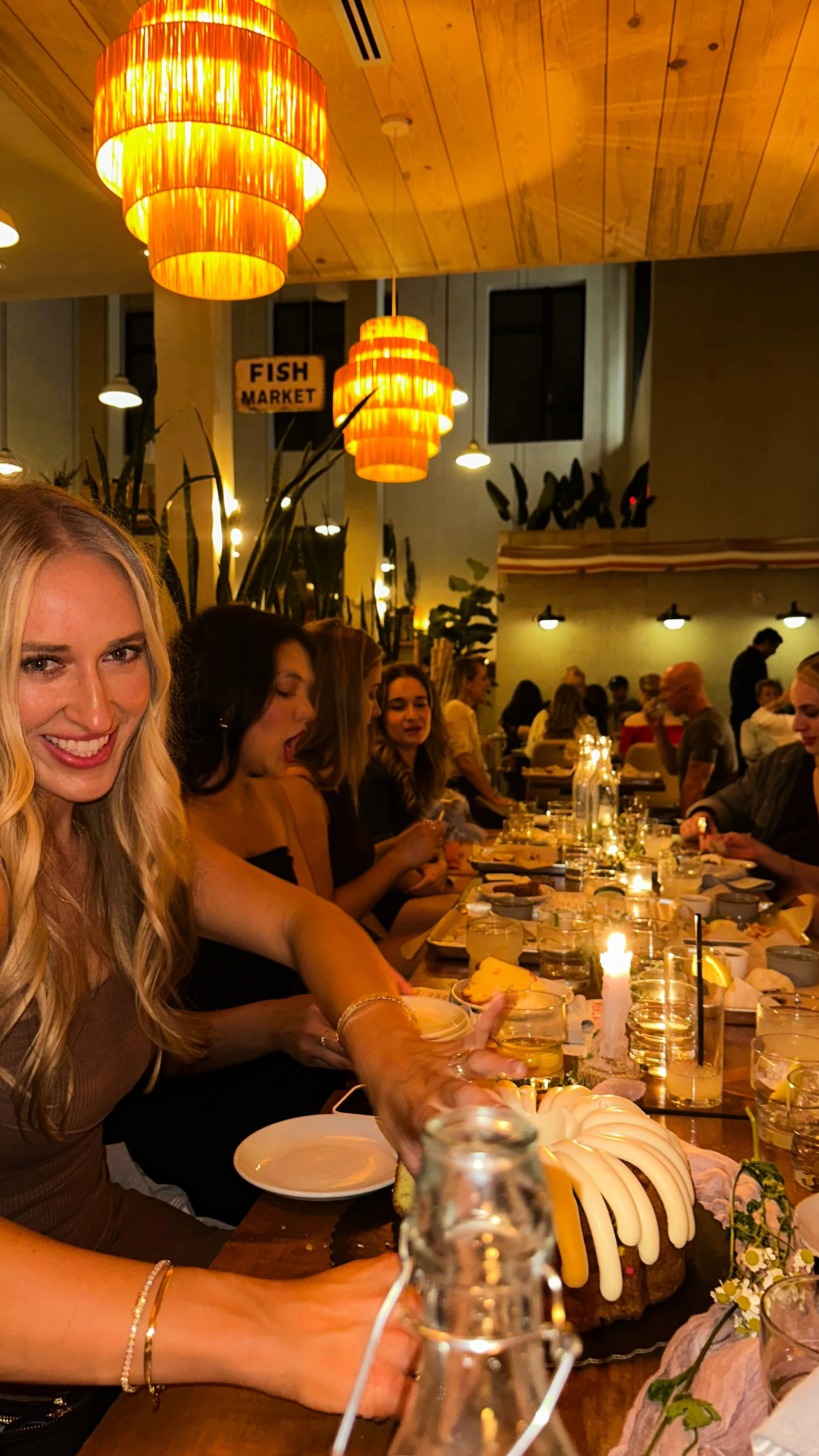 Neighborhood favorite in Wedgewood-Houston featuring rooftop vibes, wood-fired tacos & steaks, strong margs, and a fabulous oyster bar.