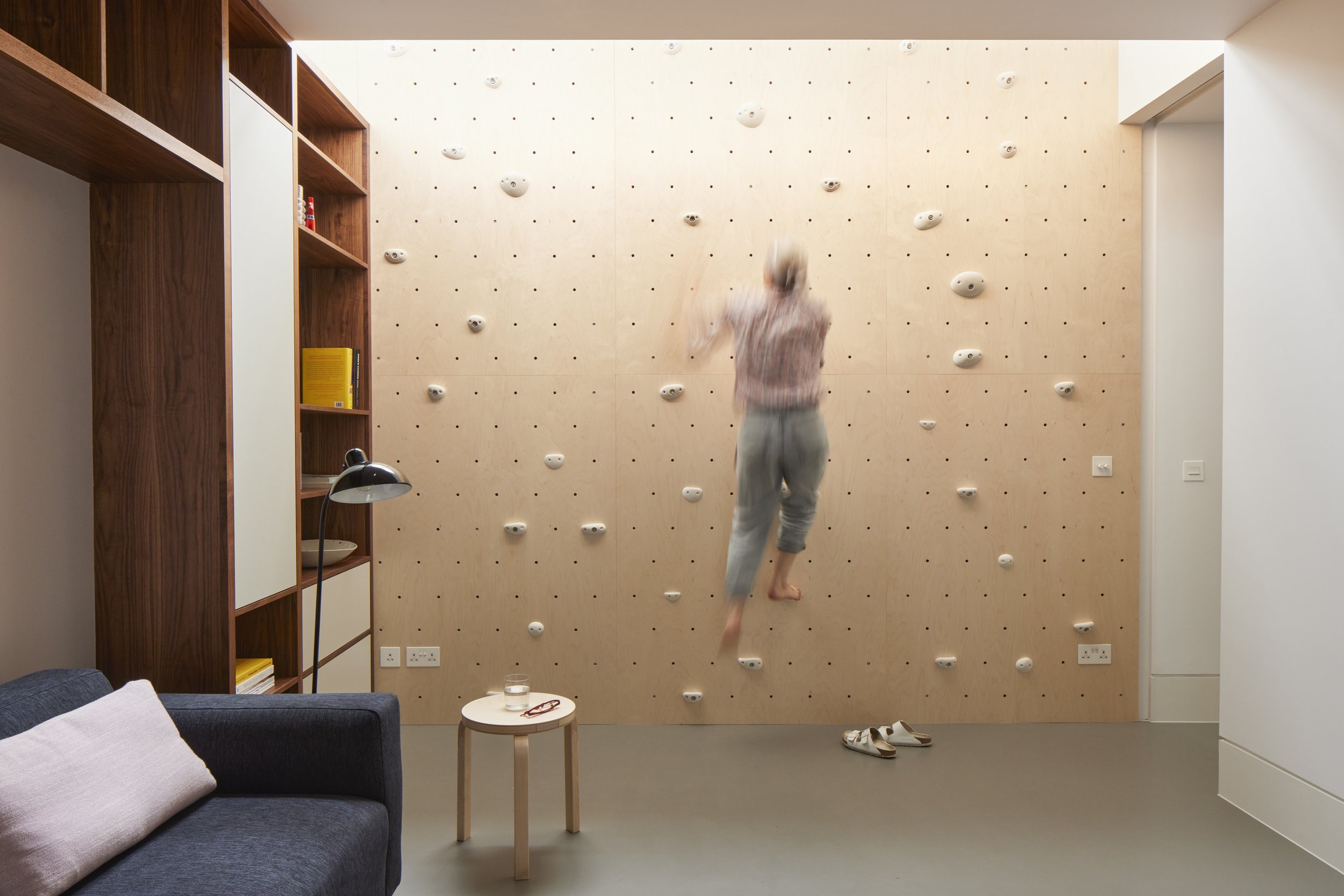 119 King Henrys Road.jpg