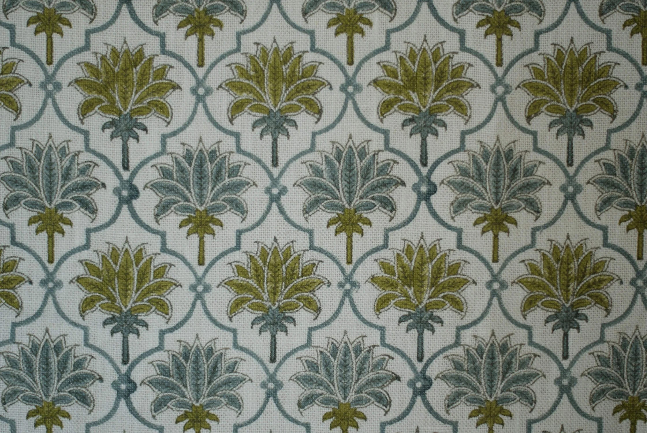 Lotus: Dove Blue / Lime