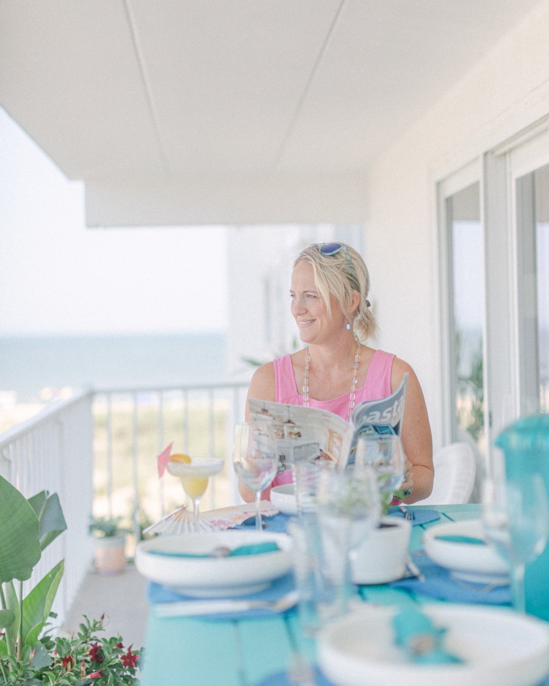 The design process unfolds across distinct phases, each requiring specific attention and expertise. Discovery reveals how you live and what you need. Design development creates solutions addressing those needs. Procurement sources quality materials a