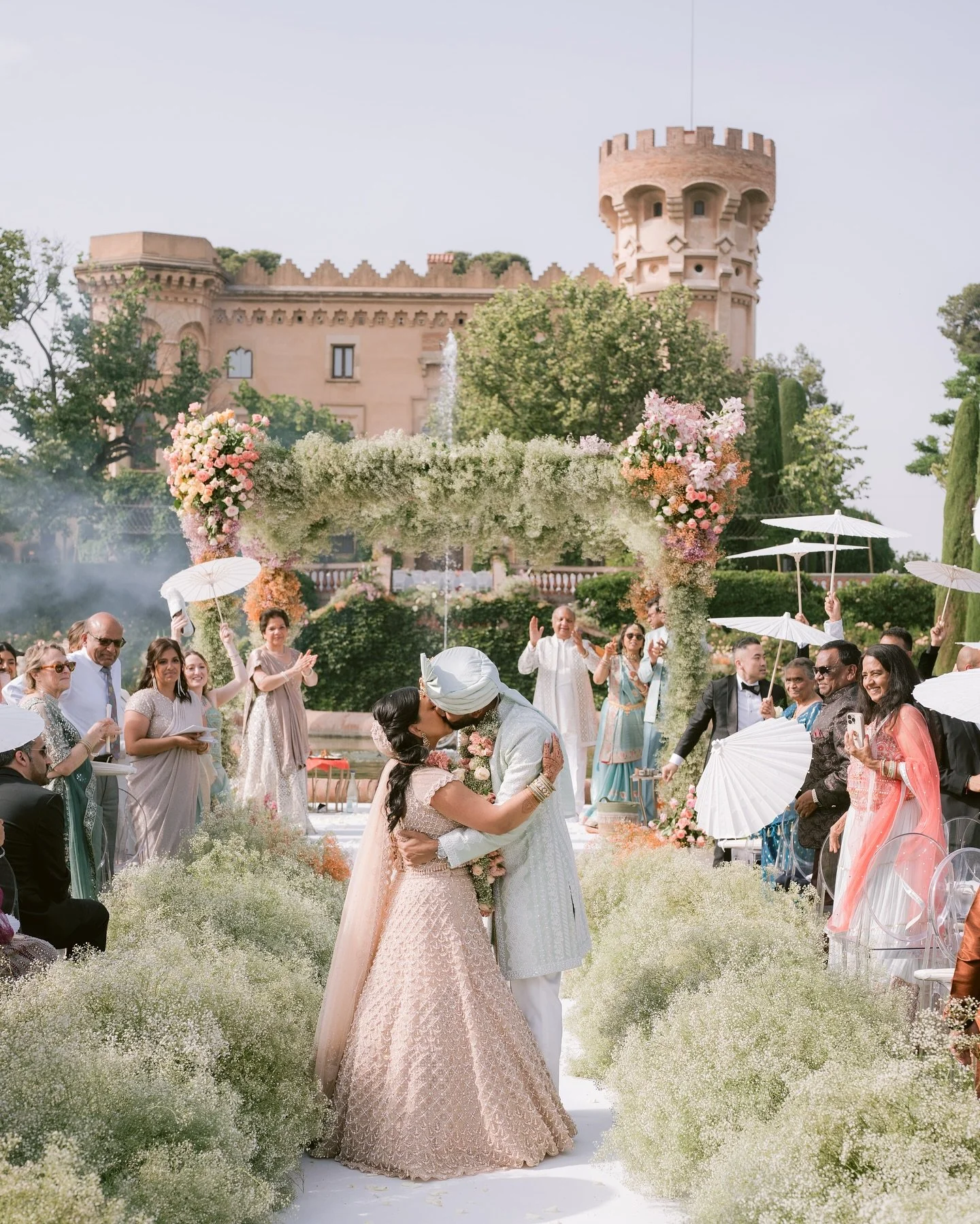 From the U.S. to Barcelona for three days of celebrations. This wasn&rsquo;t just a wedding&mdash;Dramatic entrances (including a helicopter), high-energy vibes, and the kind of joy you feel lucky to witness.
Beautifully planned by @ddweddings_celebr