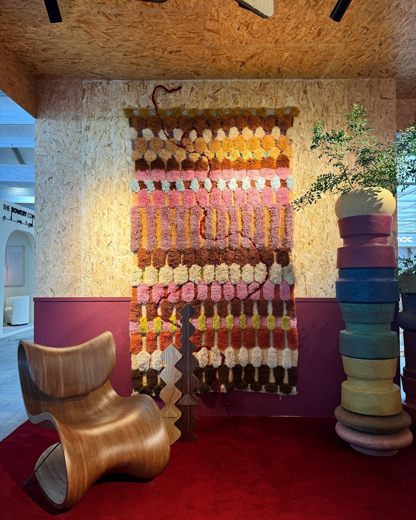 LAUNCHING TODAY @downtowndesignd 

TANSEJ by Noura ALSERKAL and Atelier Talasin selected by @oalgurg for UAE Designer Exhibition at @dubaidesignweek 

VISIT US AT BOOTH B27

#downtowndesign #dubaidesignweek #dubai #craft #weaving #sustainable #editio