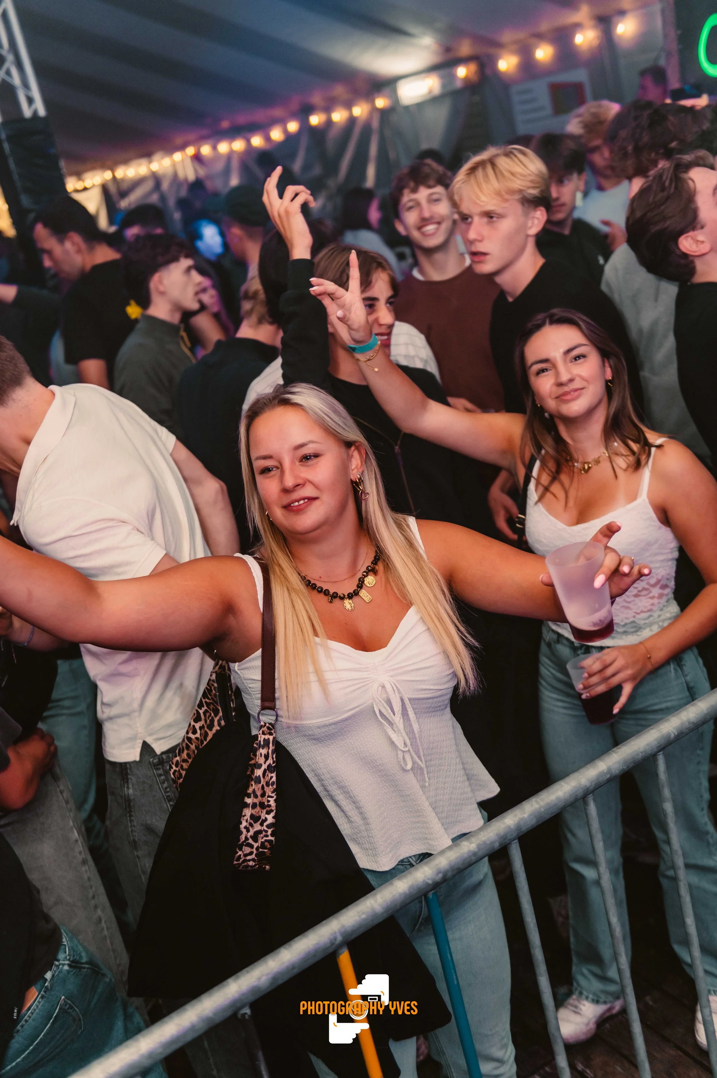 HOEKKERMIS - YVG-116.jpg