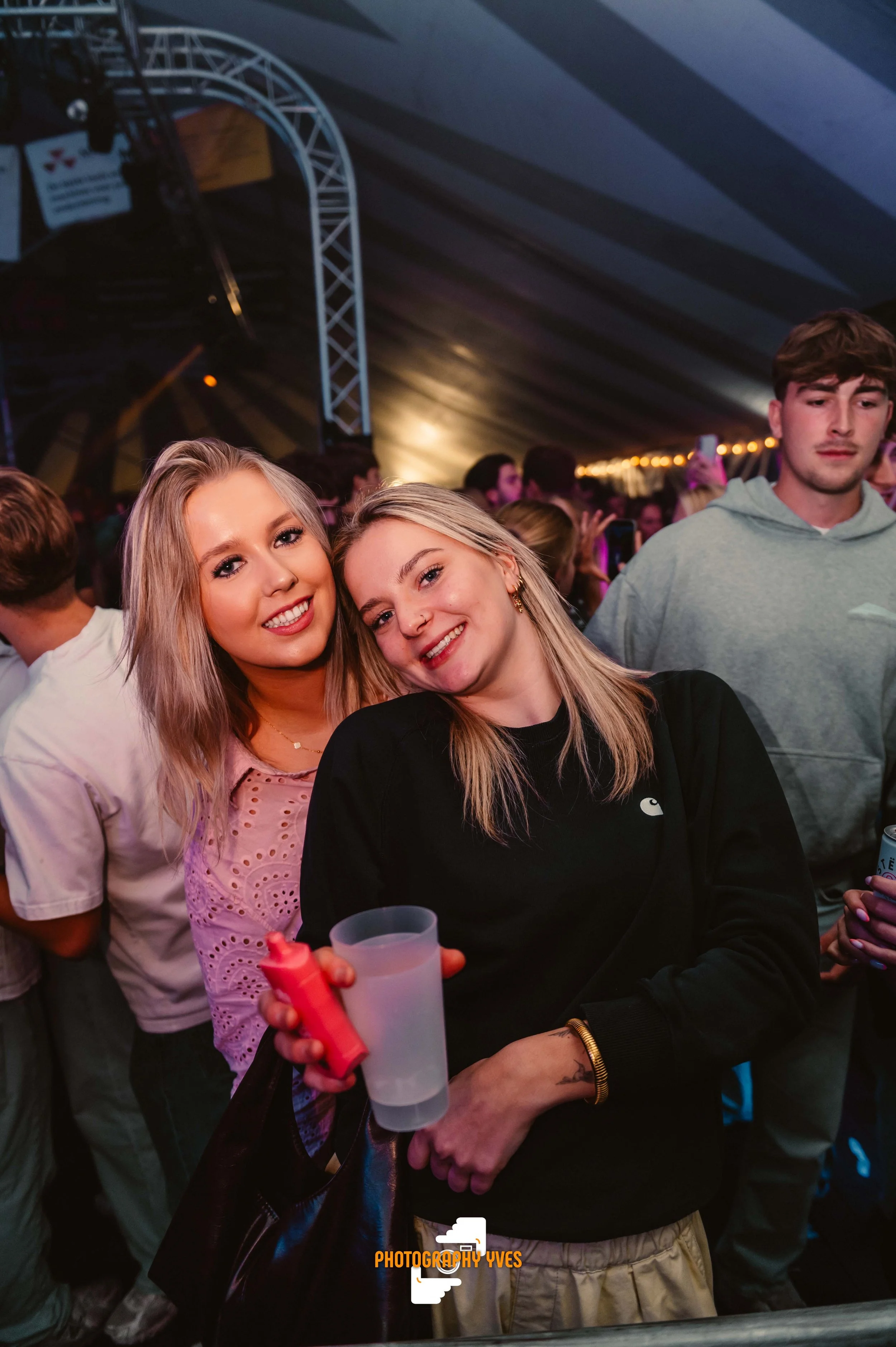 HOEKKERMIS - YVG-162.jpg