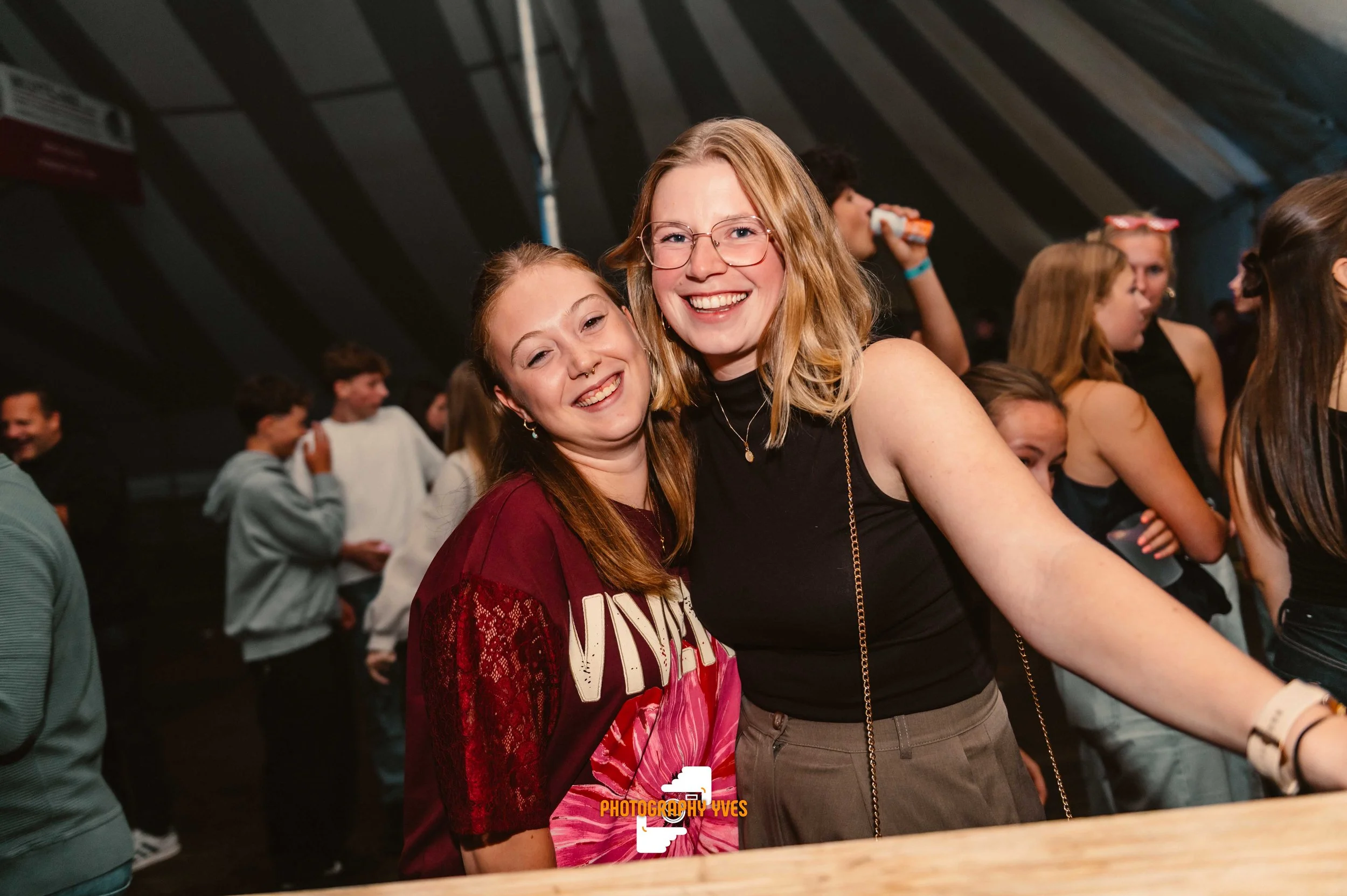 HOEKKERMIS - YVG-93.jpg