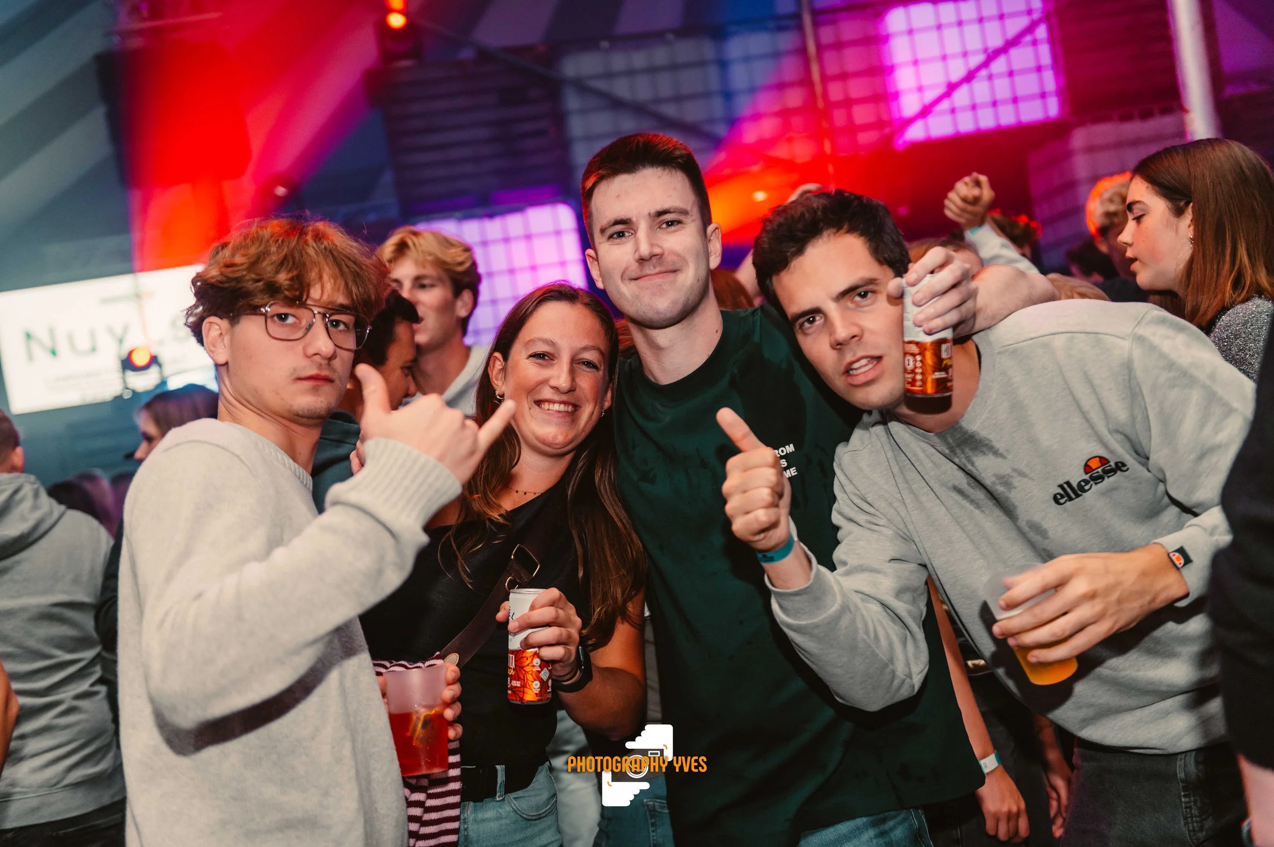 HOEKKERMIS - YVG-108.jpg