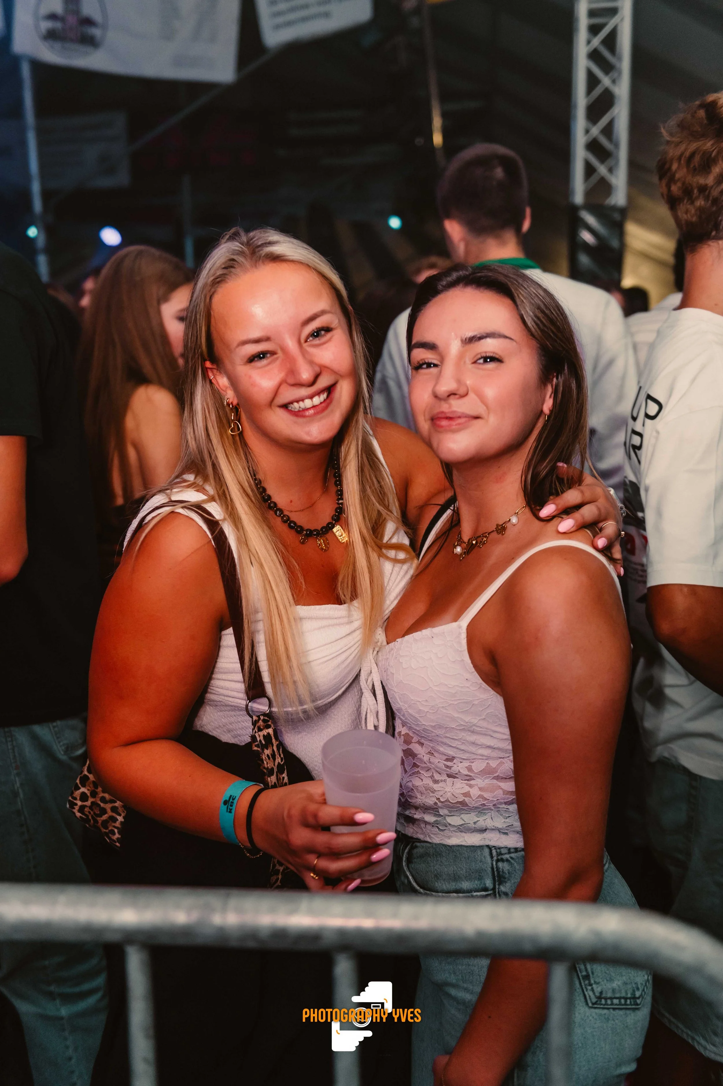 HOEKKERMIS - YVG-129.jpg