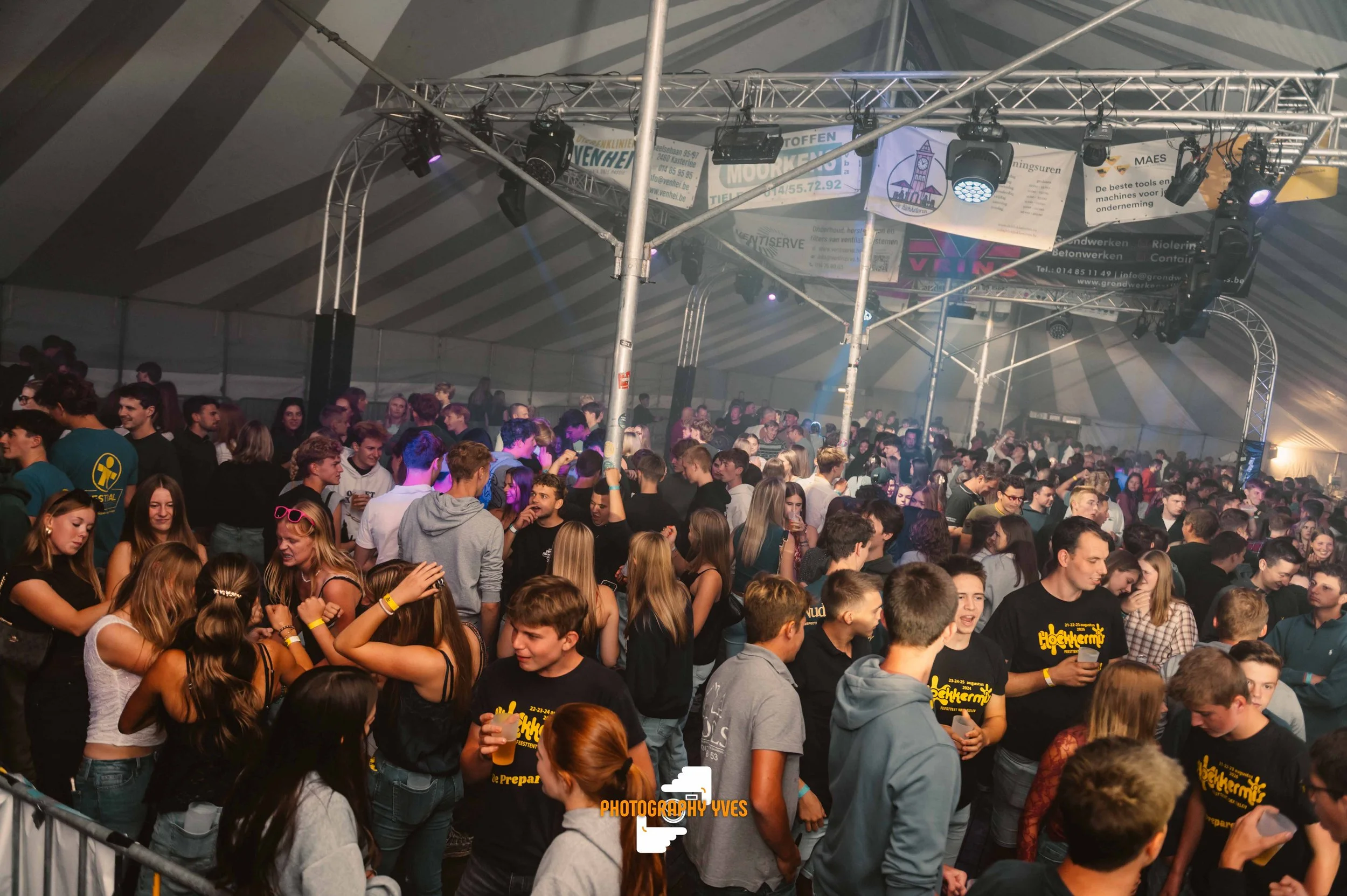 HOEKKERMIS - YVG-35.jpg