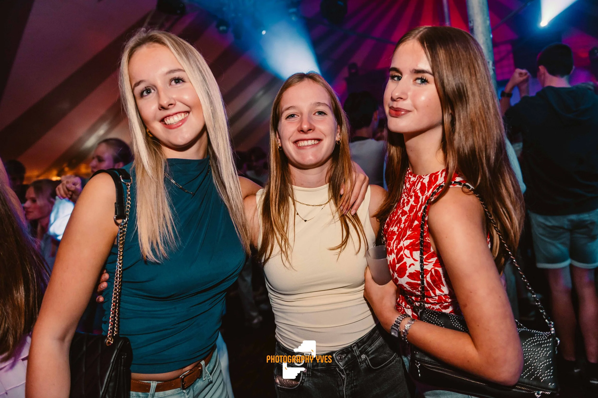 HOEKKERMIS - YVG-133.jpg