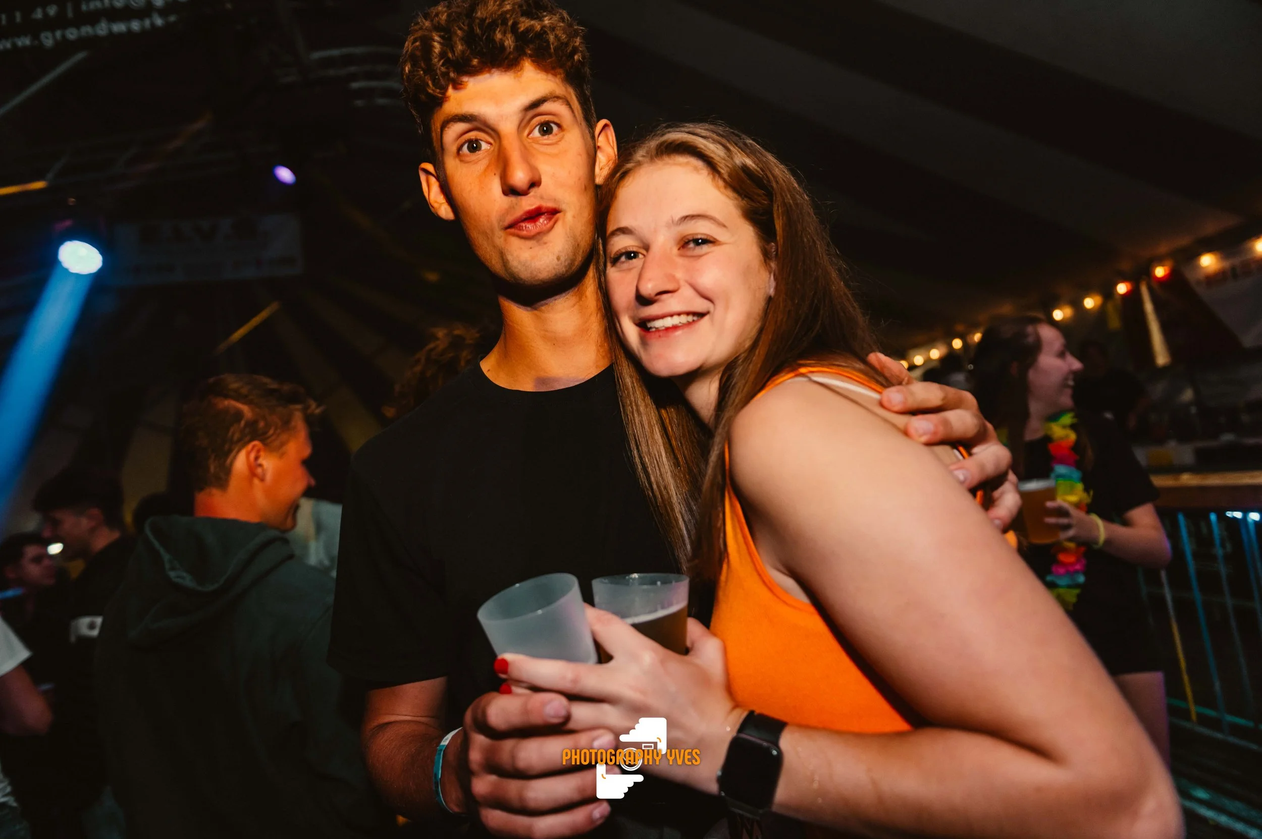 HOEKKERMIS - YVG-200.jpg