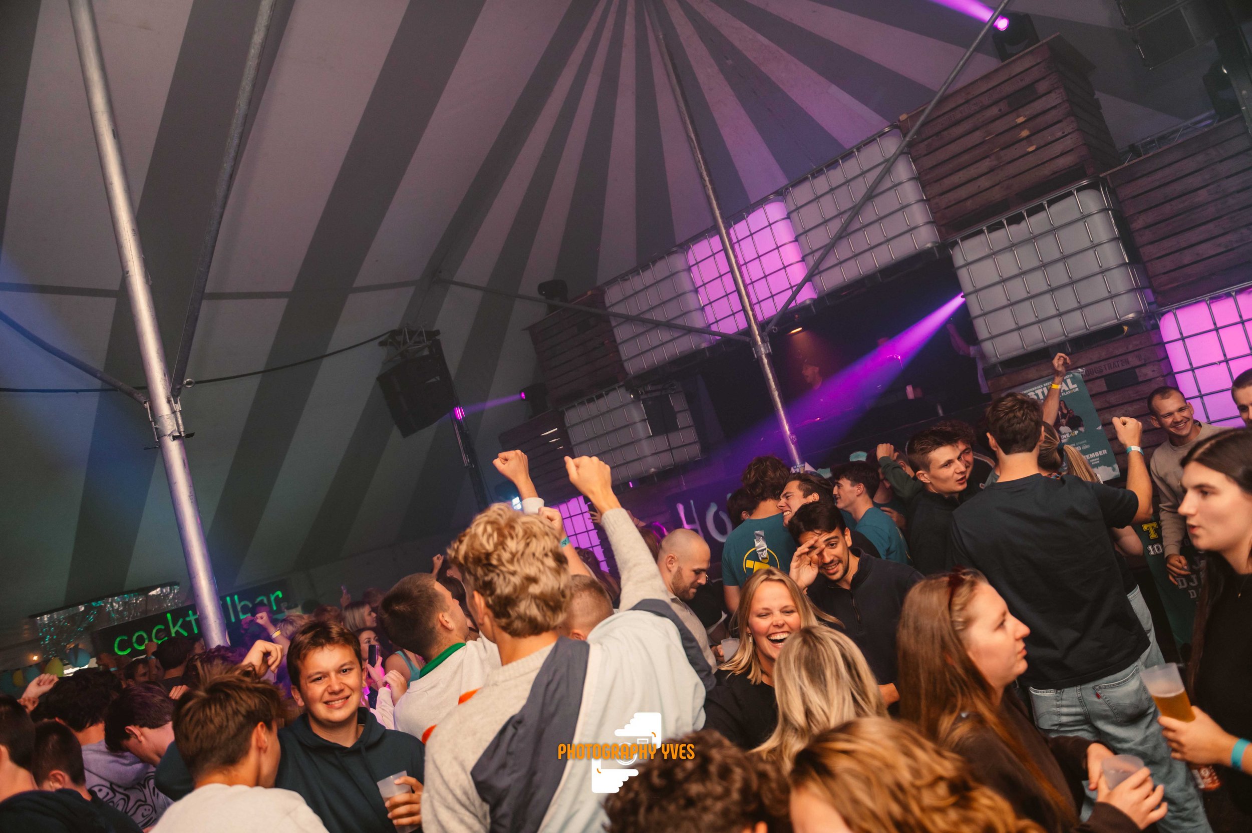 HOEKKERMIS - YVG-53.jpg