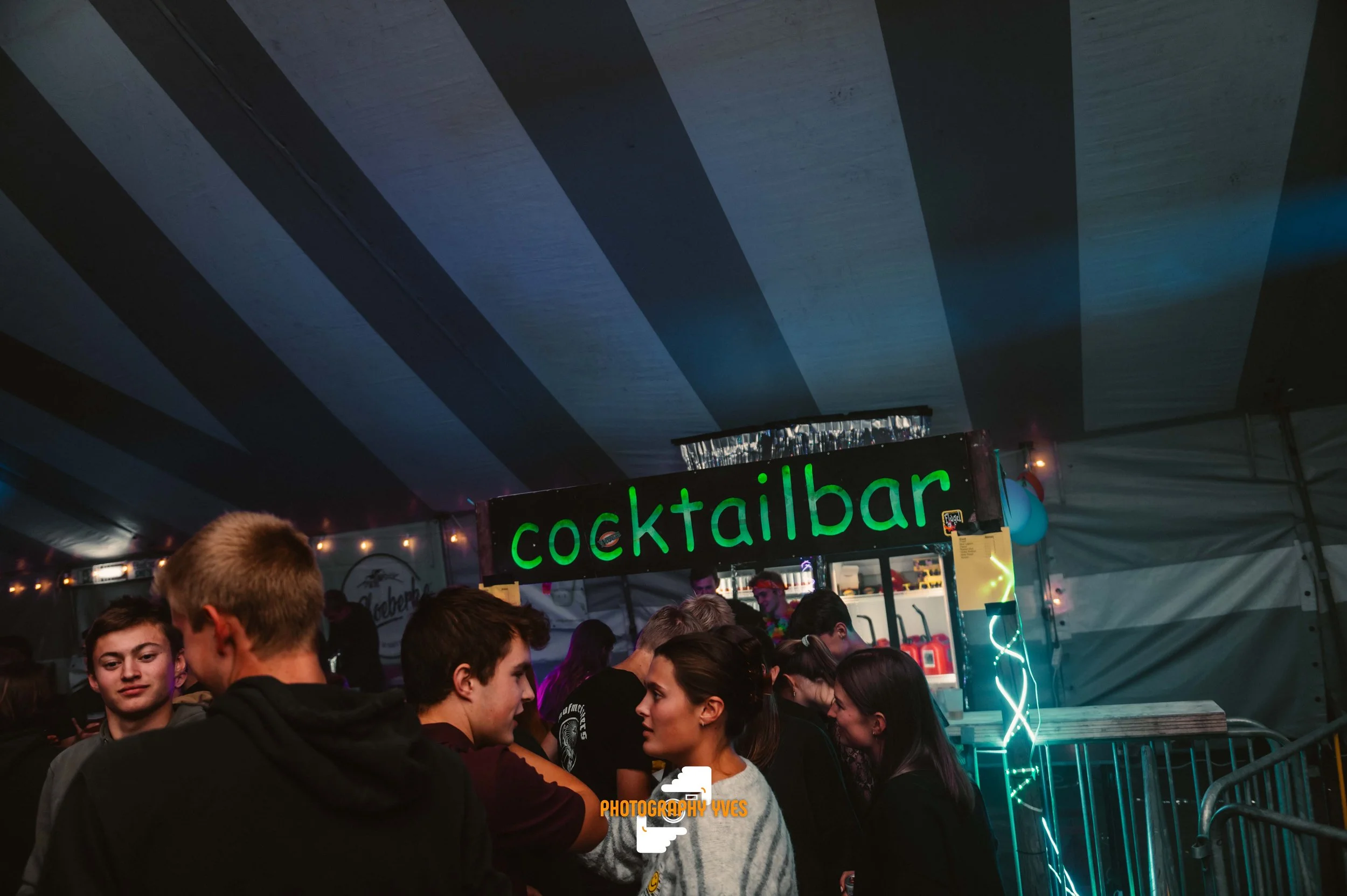 HOEKKERMIS - YVG-11.jpg