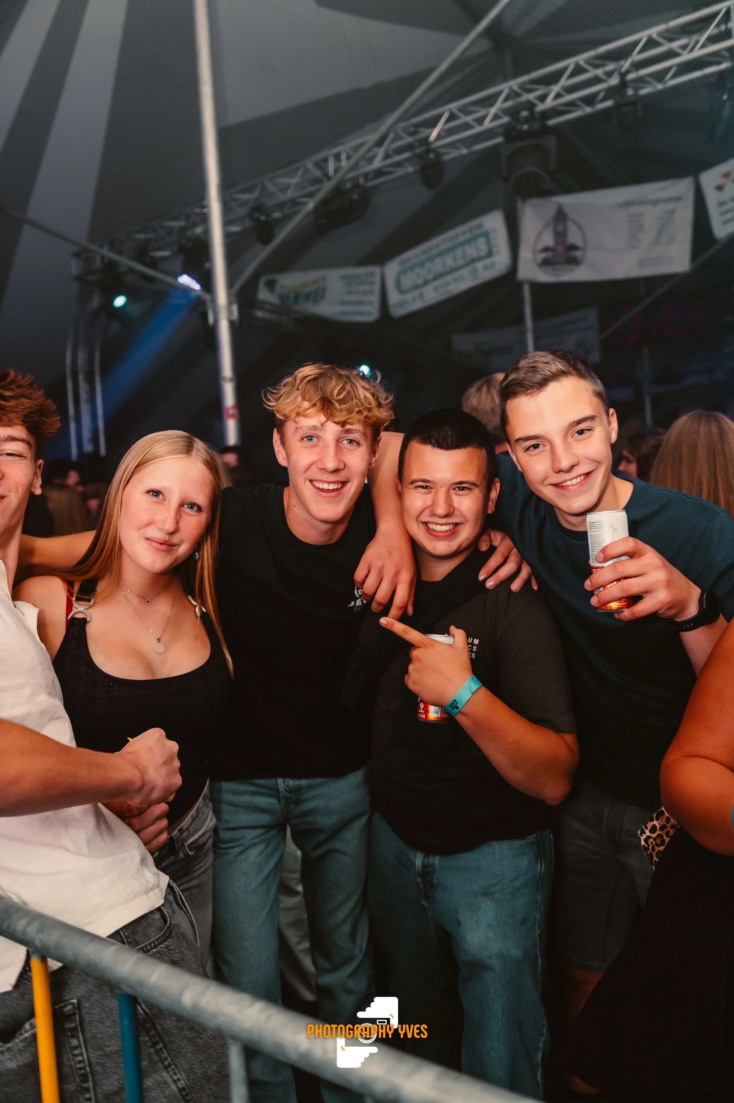 HOEKKERMIS - YVG-127.jpg