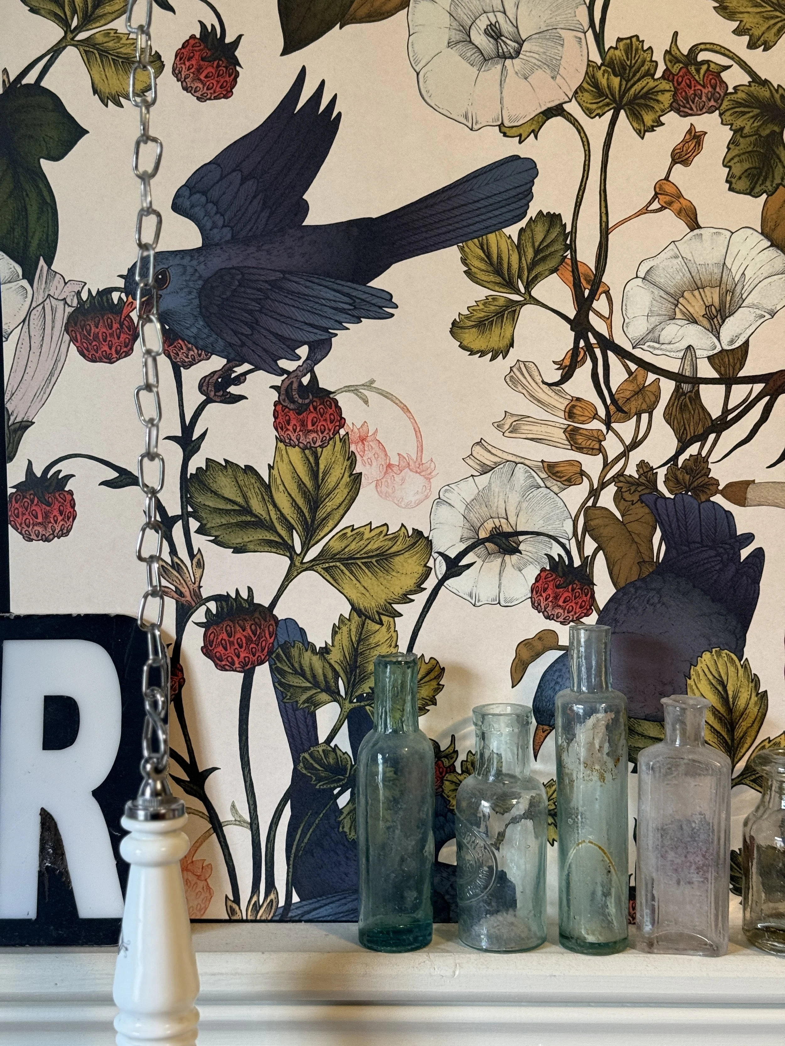 NG_A BLACKBIRDS BREAKFAST_WALLPAPER 1.jpg