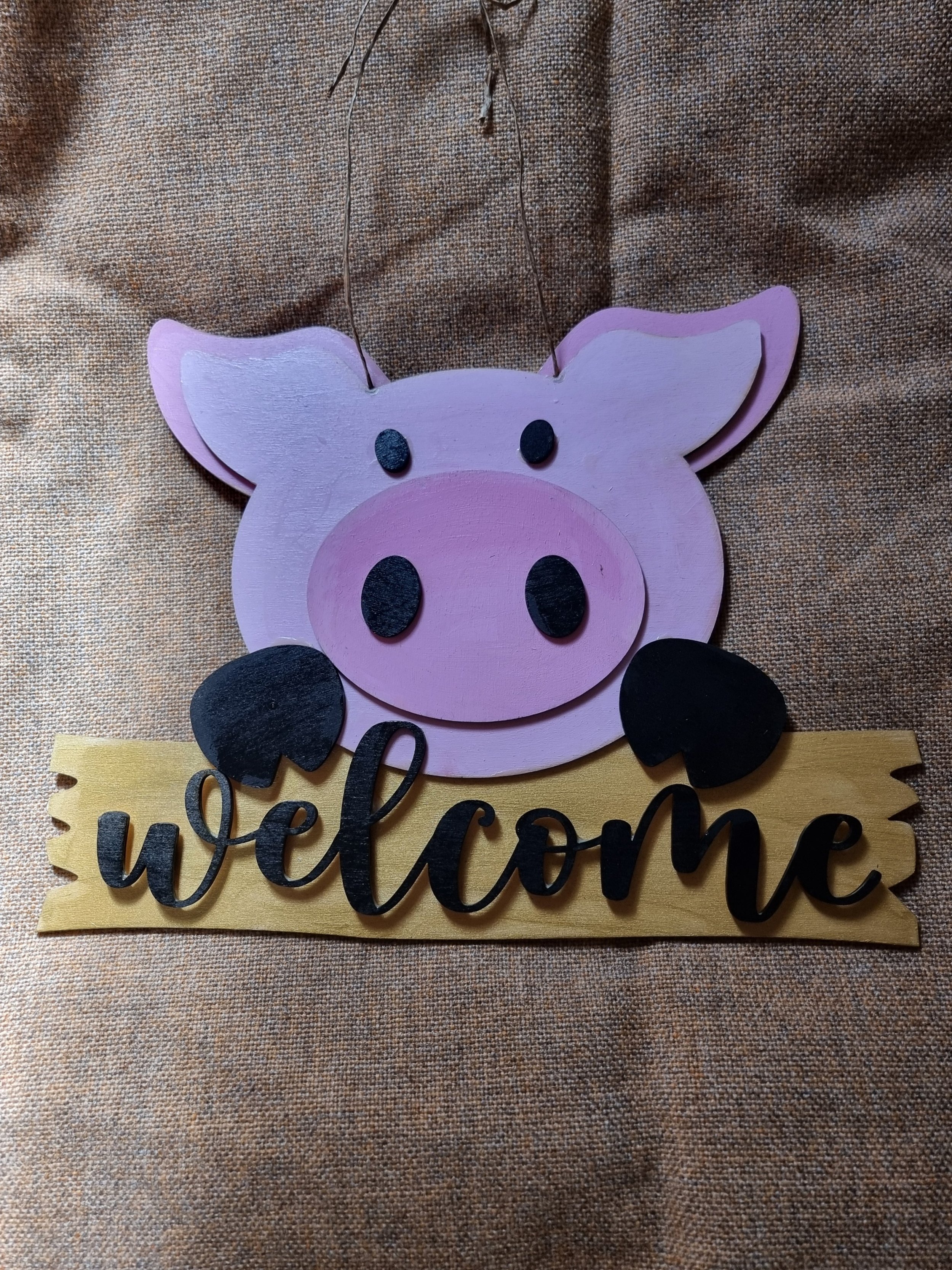 Cute piggy welcome sign