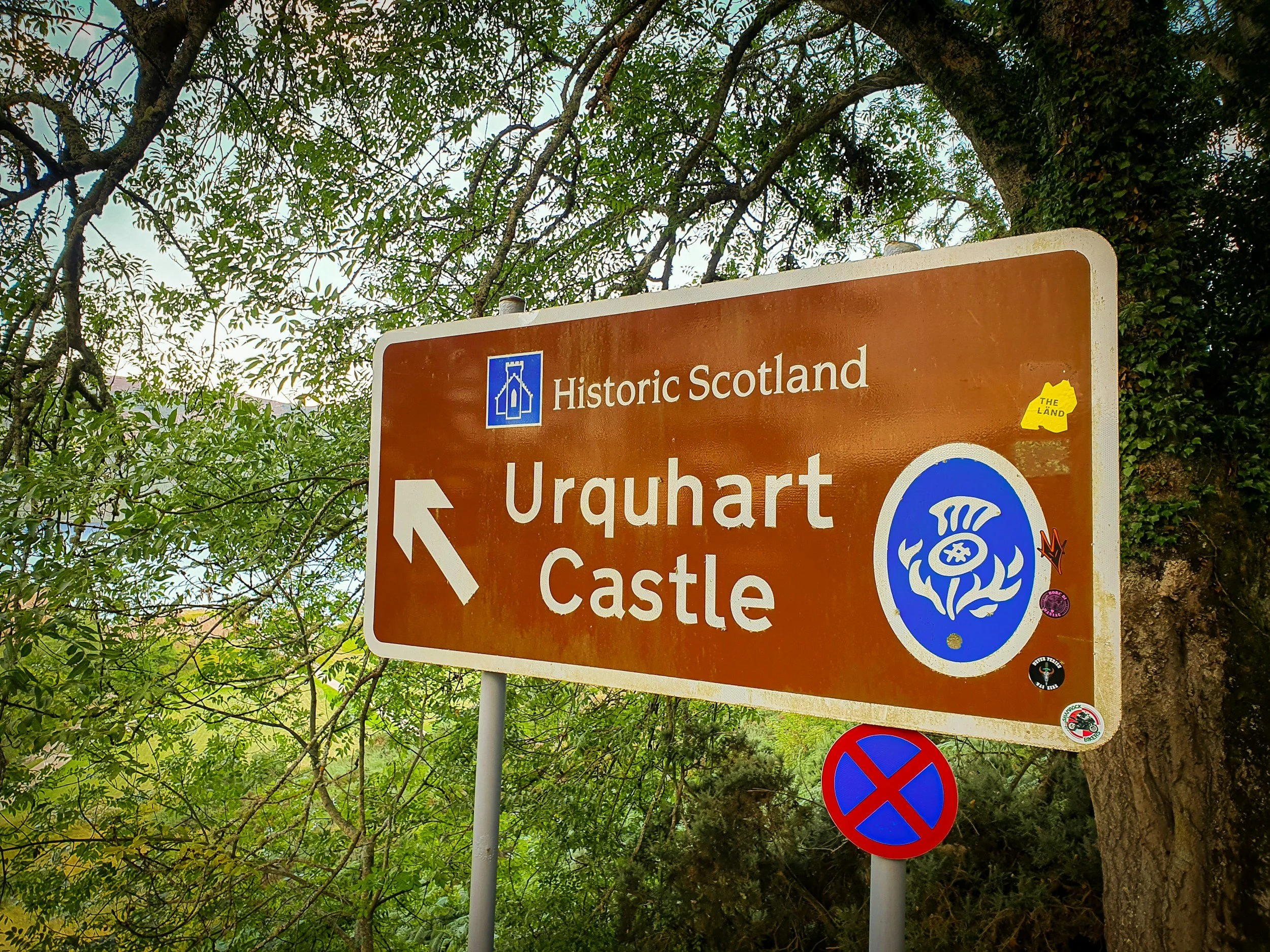 Urquhart Castle is located in the Scottish Highlands on the northwestern shore of Loch Ness