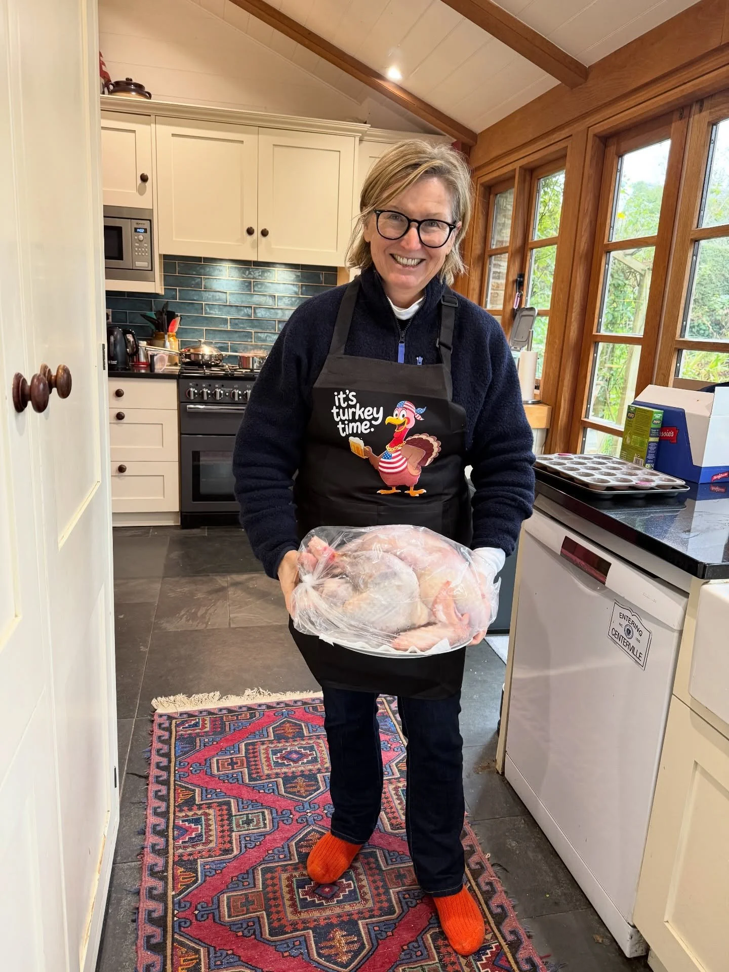 Thanksgiving prep well under way including a bumper harvest of roses from the garden! No writing done today but pies, stuffing and cranberry sauce made and turkey prepped!! #thanksgivingexpatstyle #awriterslife #cornwall @chrisdgfenwick