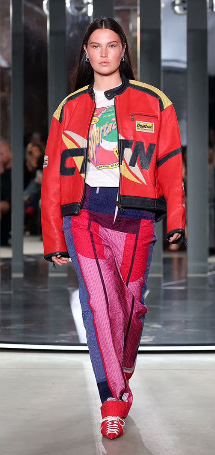 Uklook4s.png