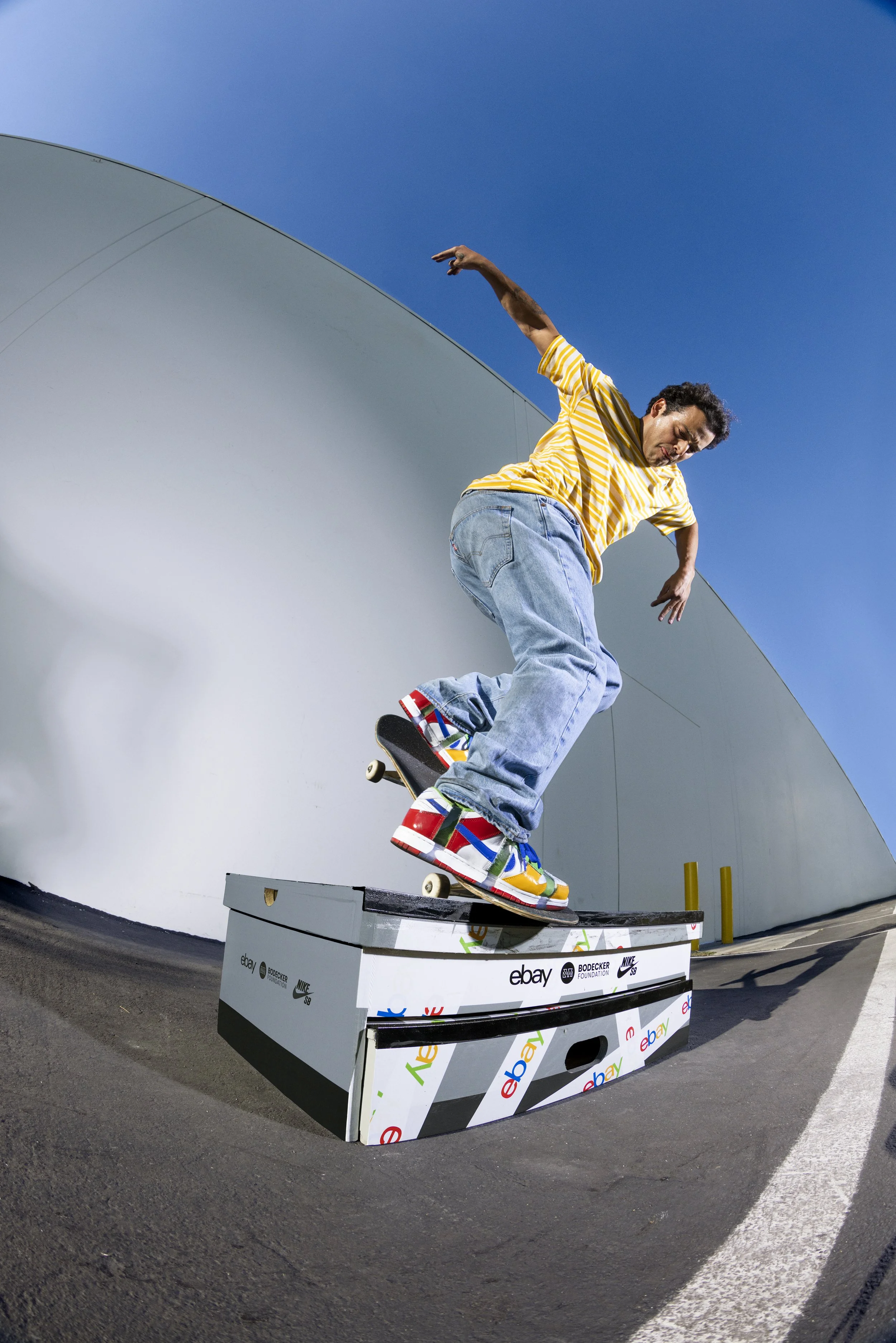221115_NikeSBxEBAY_Lifestyle_OnTalent_15997_3622FC_A_ADOBERGB.jpg