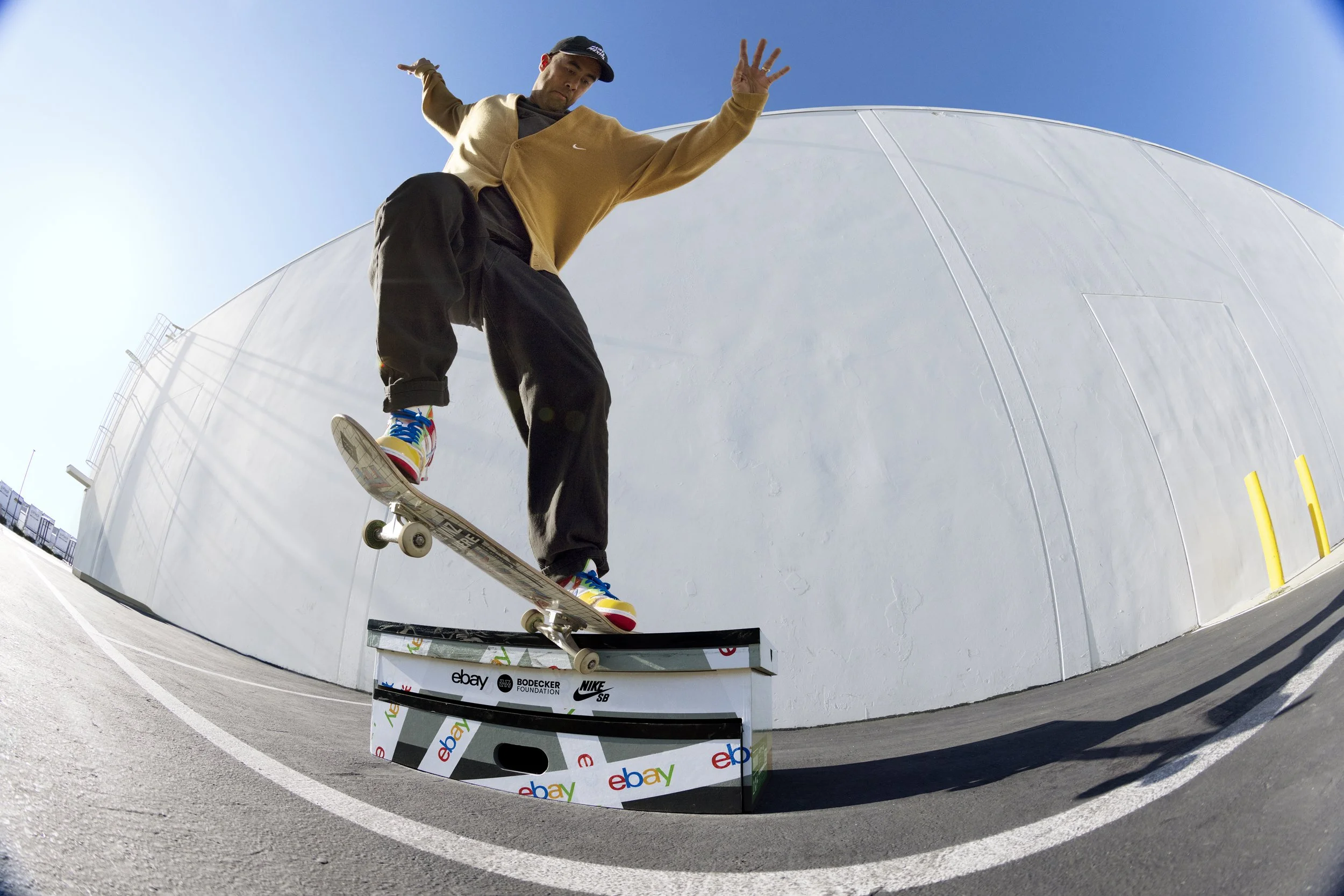 221115_NikeSBxEBAY_Lifestyle_OnTalent_15862_3622FC_A_ADOBERGB.jpg