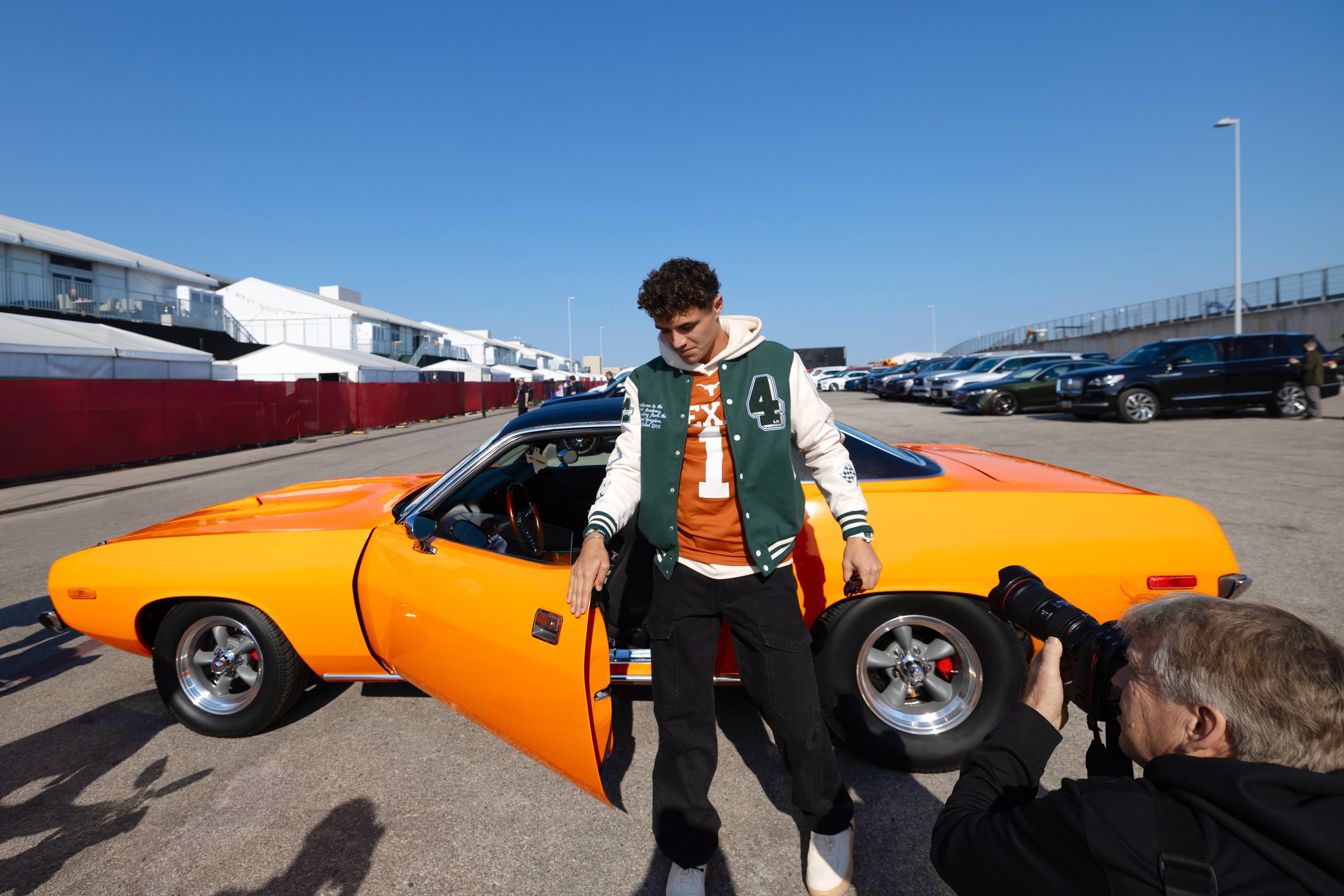 eBay x McLaren F1 Team - Lando with Vehicle 5.jpg