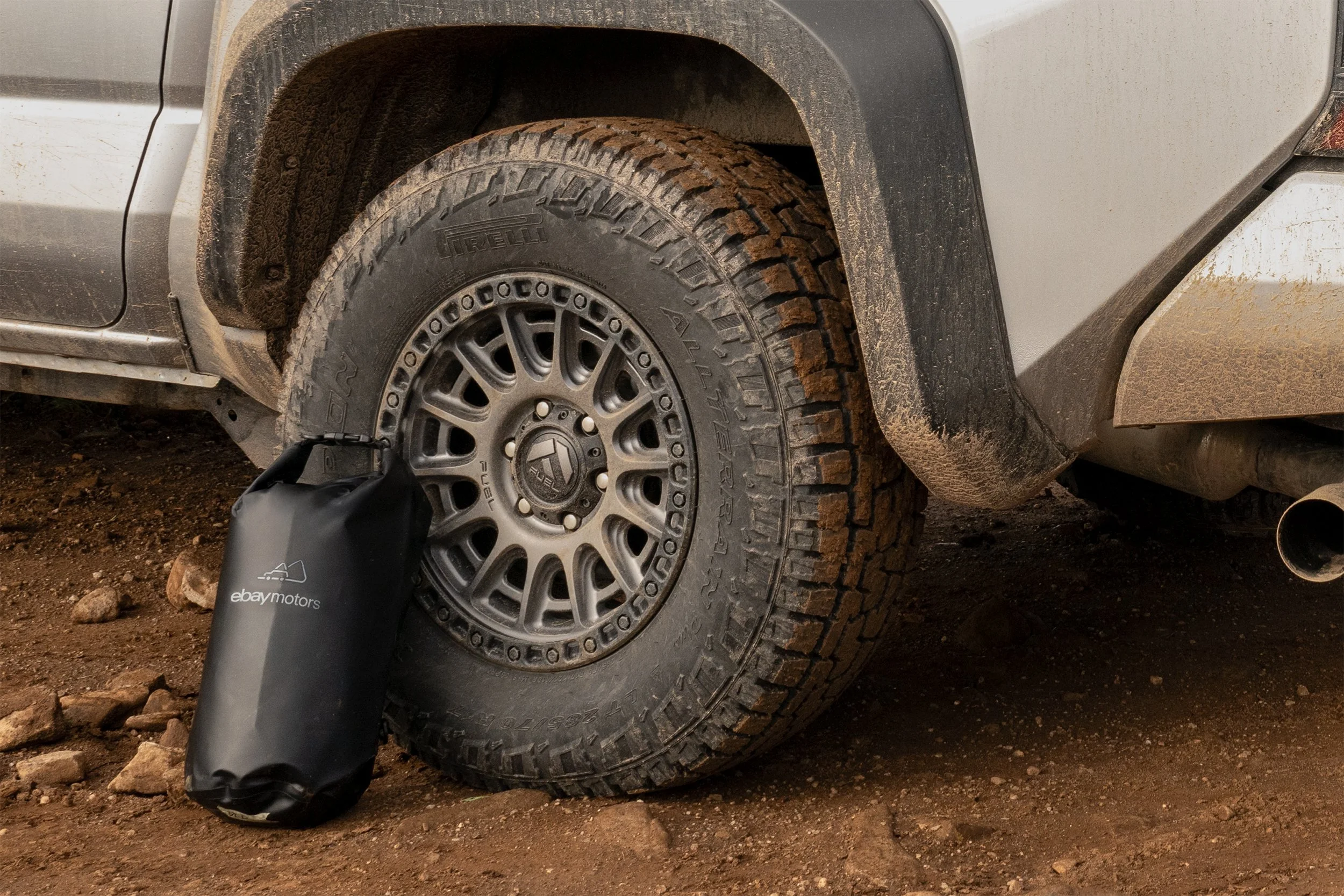 eBay_Overlanding_TOYOTA_TireWheel_20240812_3x2.jpg