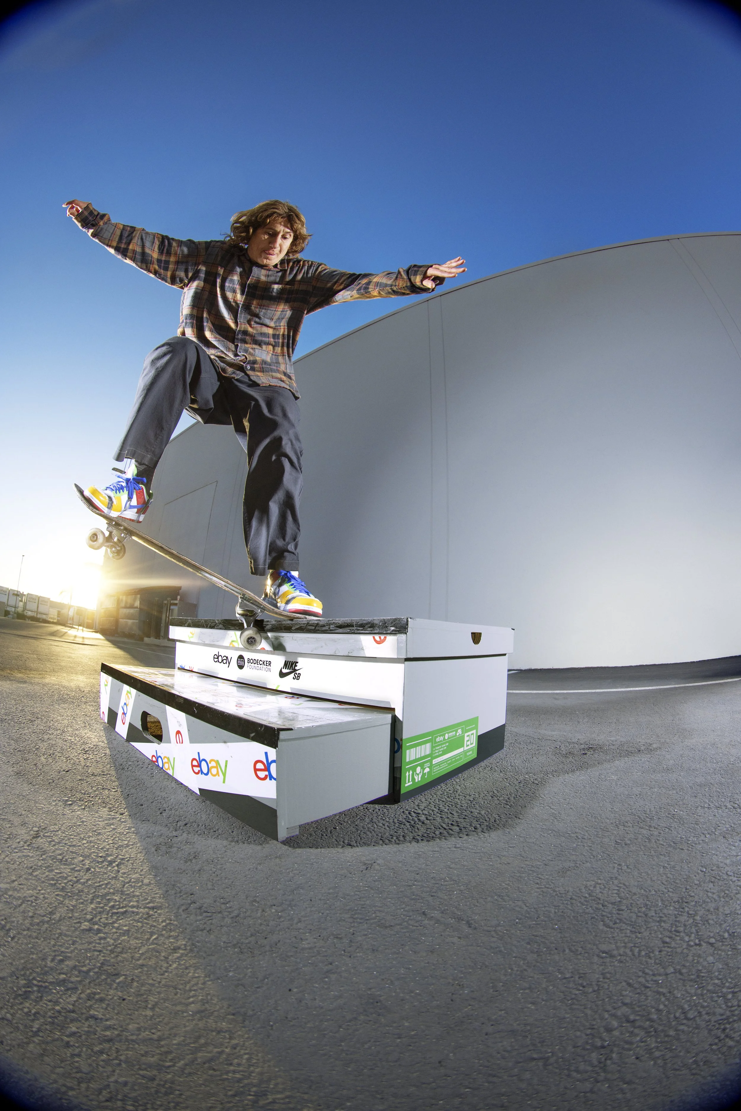 221115_NikeSBxEBAY_Lifestyle_OnTalent_7013_3622FC_B_ADOBERGB.jpg