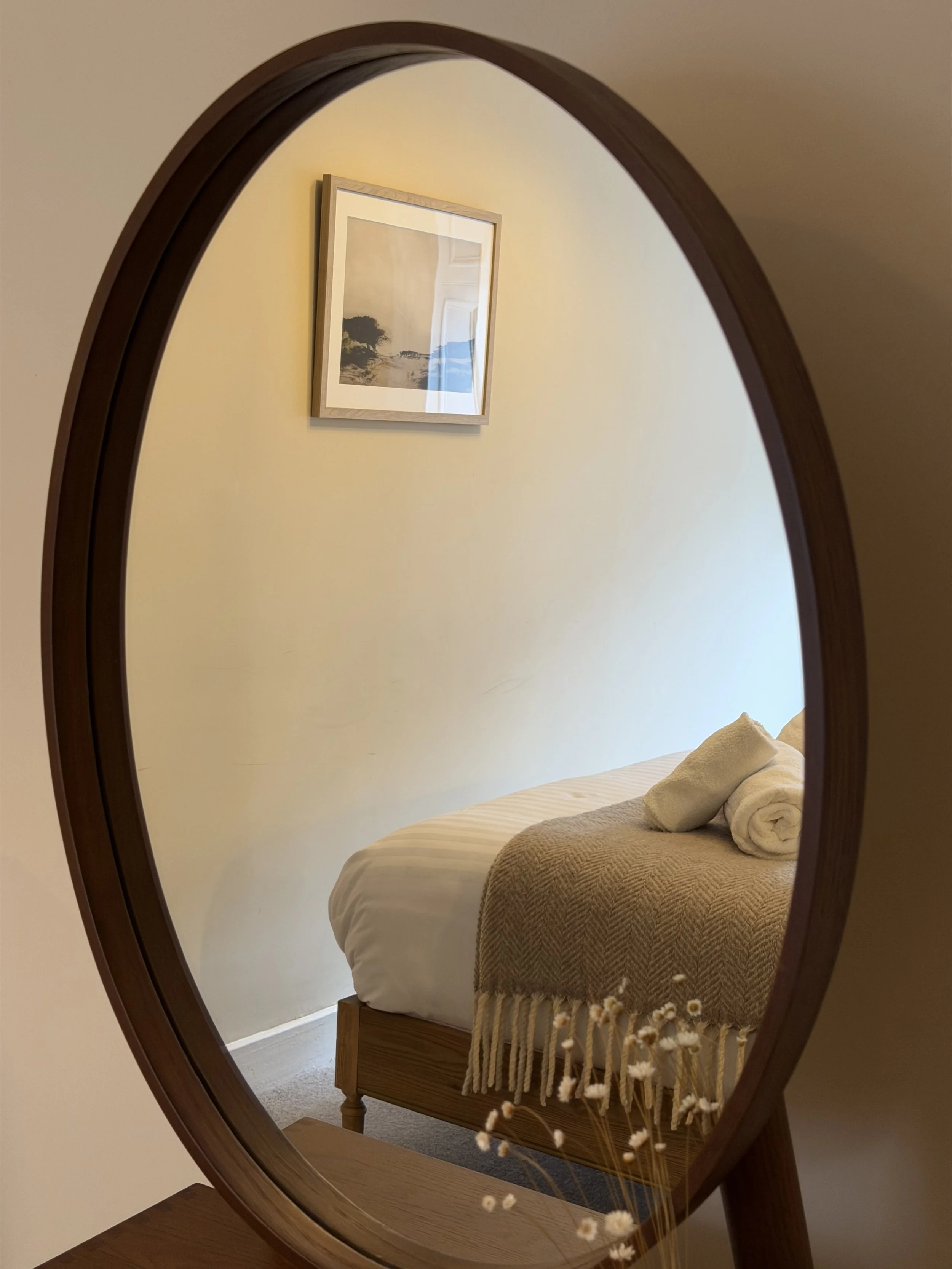 Spacious double room in Edinburgh
