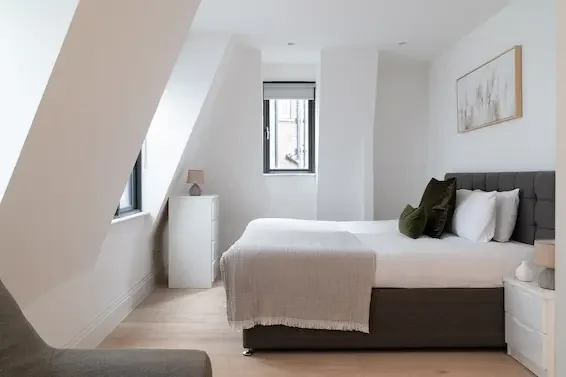 Oxford Circus Apartments Bedroom