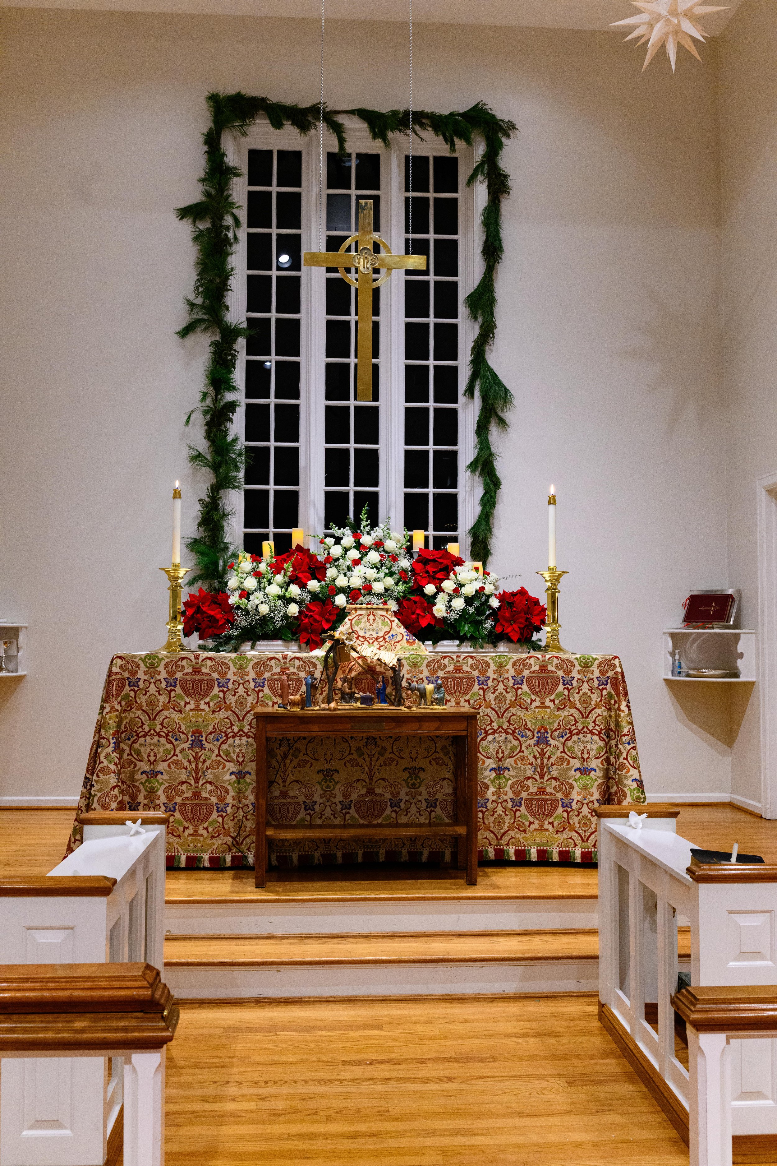 2025 12 24 St Peters Christmas Eve  012.jpg
