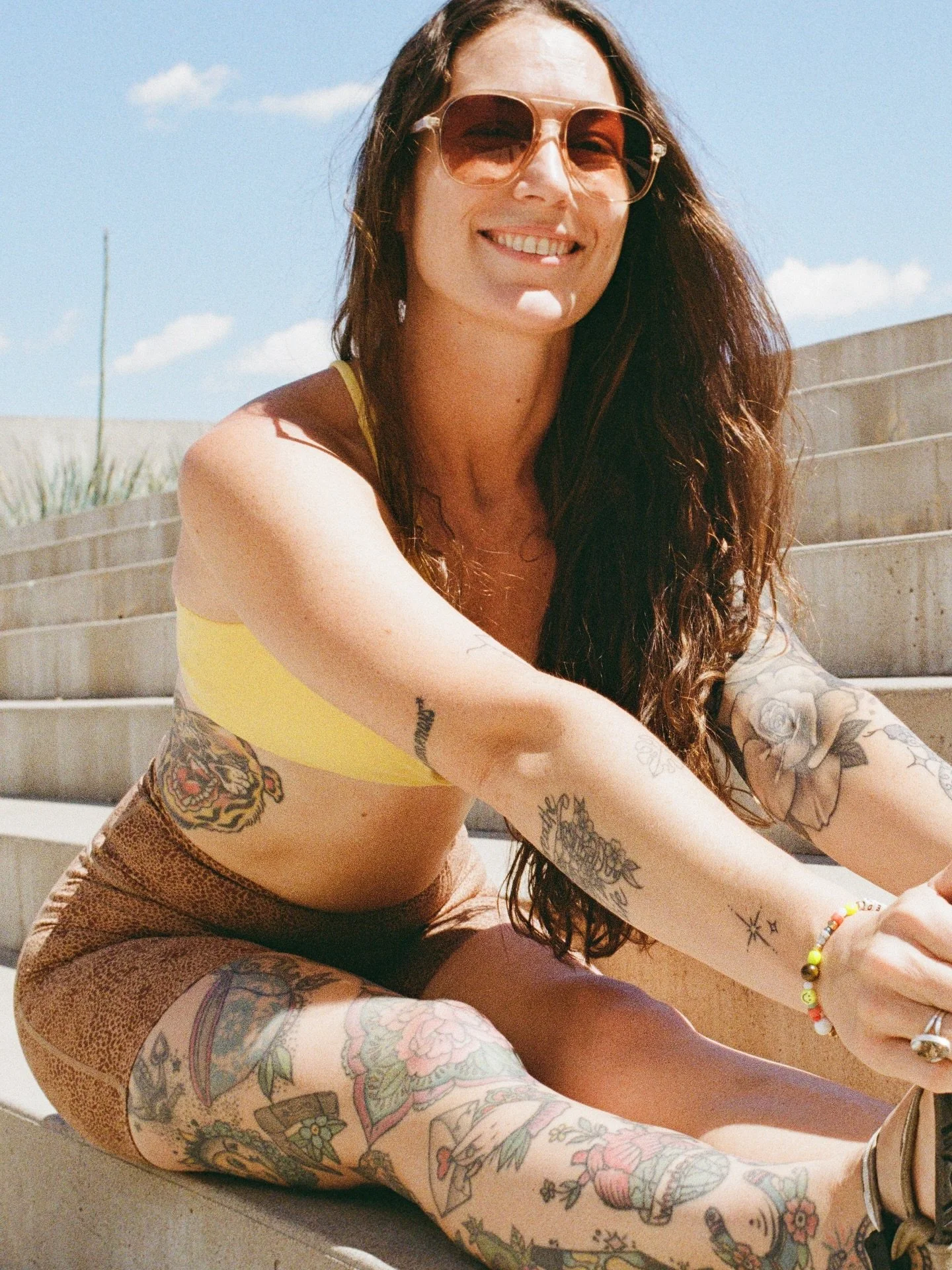 Hi! 👋

My name is April, and I&rsquo;ve lived in the desert for a little over 5 years now. 

I was 26 when I made the move from Michigan and I most definitely did not feel ready. I went through a rollercoaster of emotions driving out of my home stat