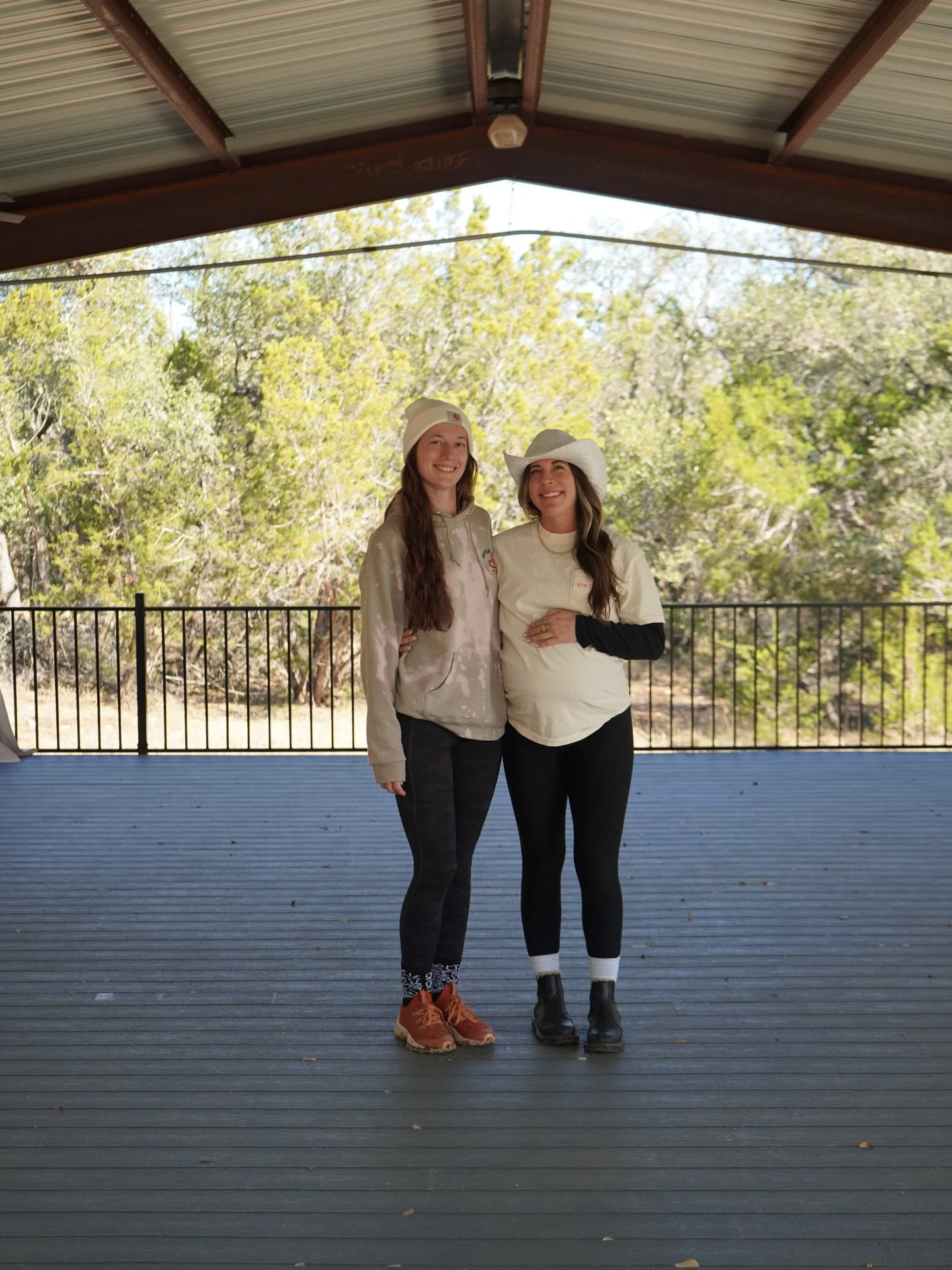 Letting it all settle in. 🧲🤍🐍✨🤠

We couldn&rsquo;t have asked for a better start to the retreat year for @rooted.renewal.wellness like truly. 

It takes a special person to commit to the collective + drop in. We&rsquo;ve said time + time again th