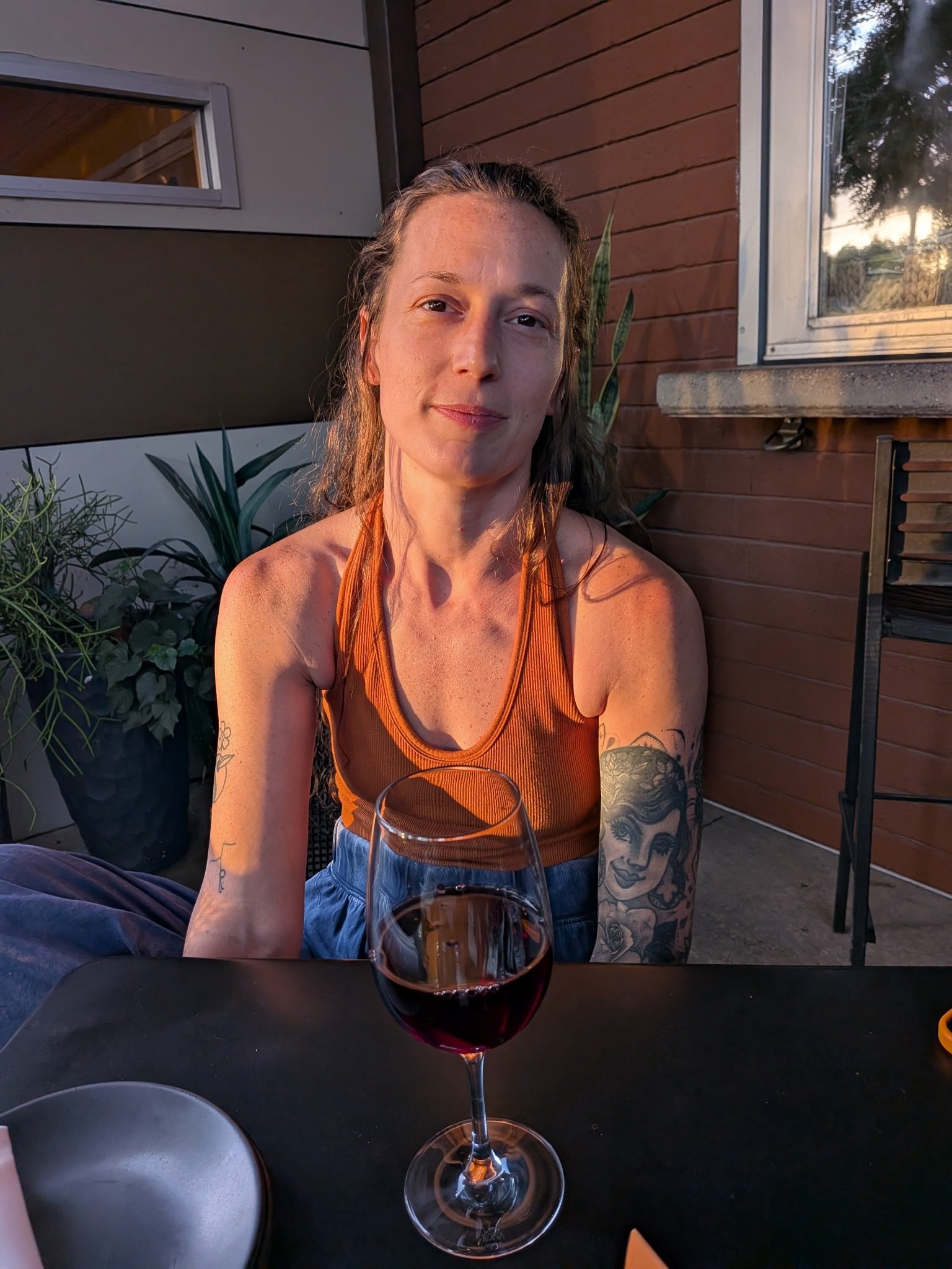 I suddenly blinked &amp; it&rsquo;s the last week of May! 🪻🤍

A busy few weeks filled with work, play, trust, &amp; surrender. Plus a few reminders on how important it is to practice non attachment. 

What&rsquo;s meant for you will be. 🌈🐍✨🌙

I 