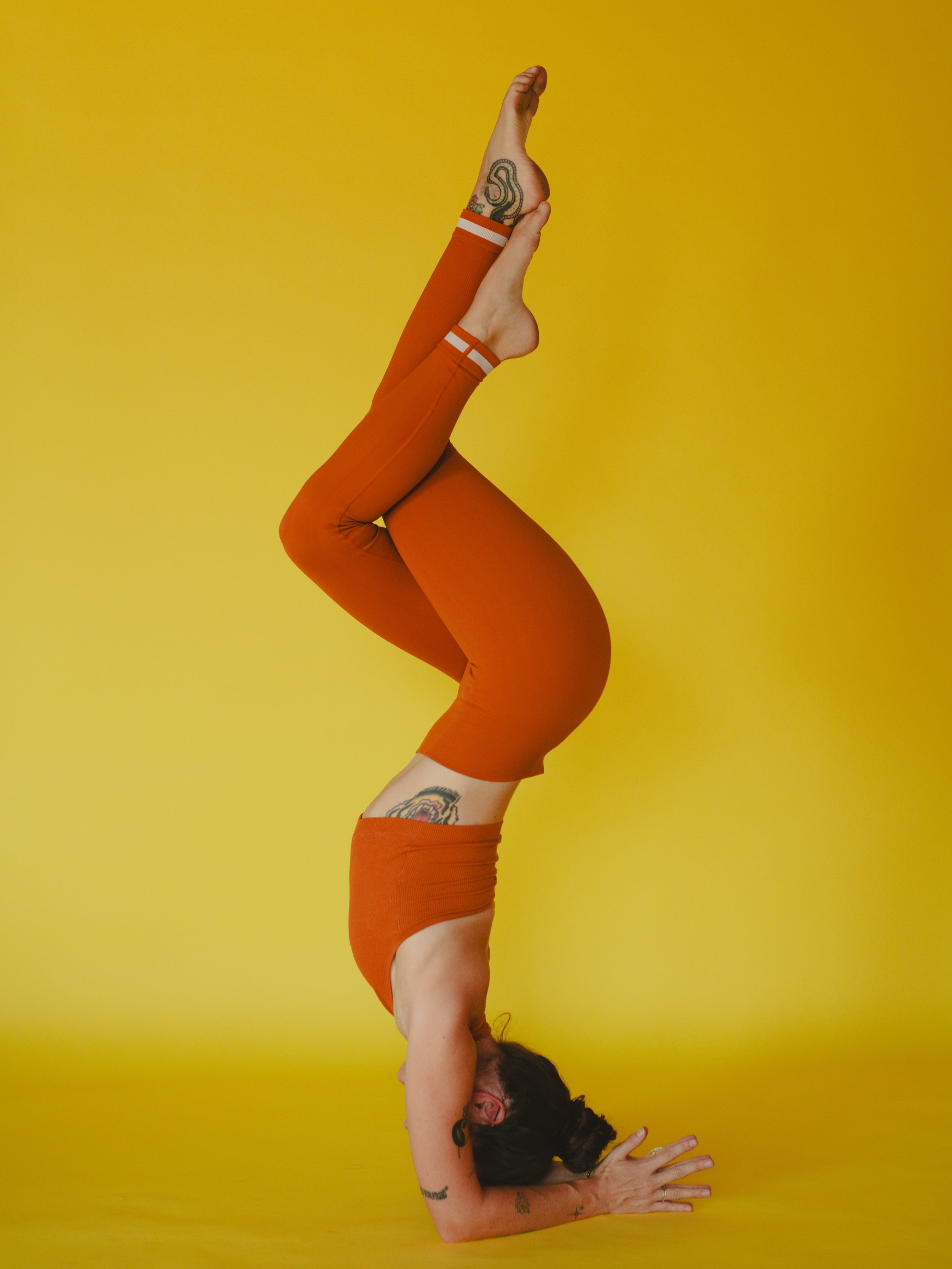 Thought your Monday could use some COLOR. 🧡💛🧡💛

Simply obsessed with this fit from @creamyoga_ ☀️ Actually always pleased with my clothing from here. &ldquo;April20&rdquo; gets you a lil discount. 😌

@doop.media &amp; I had so much fun. Can&rsqu
