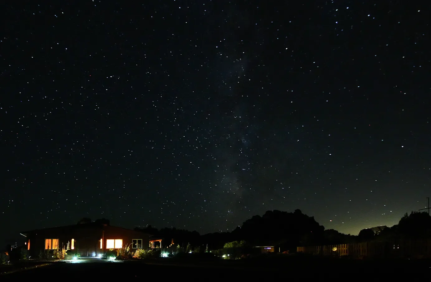 8-True-North-View-Towards-South-Milky-way-2.webp