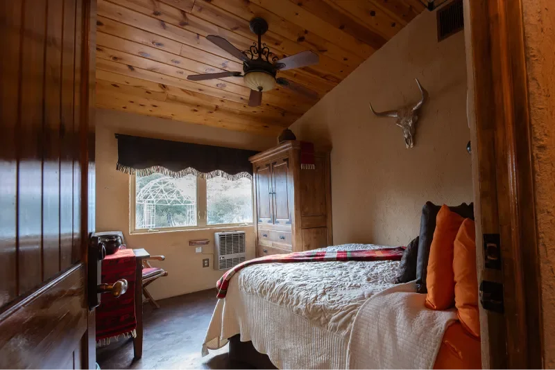 zion-lodging-inside-zion-national-park-16-1.webp
