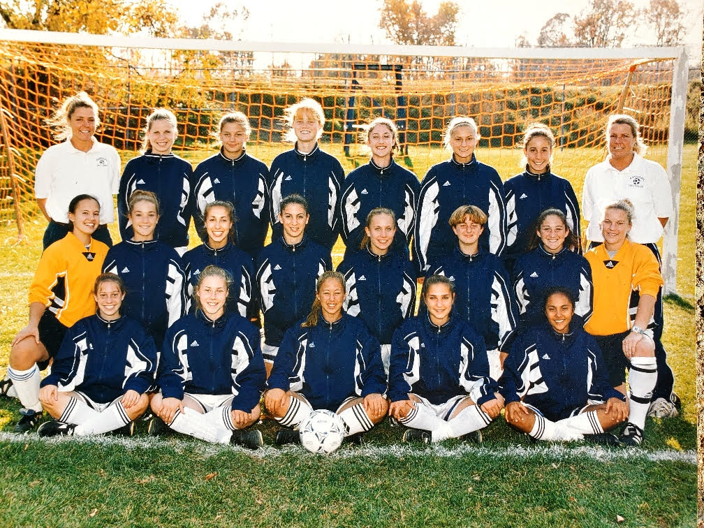 2000 Girls Soccer Team