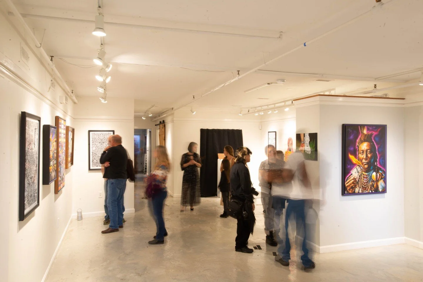 2 WEEKS LEFT....⁠
⁠
To check out 𝘽𝙚𝙩𝙬𝙚𝙚𝙣 𝙏𝙬𝙤 𝙒𝙤𝙧𝙡𝙙𝙨: 𝙈𝙖𝙠𝙞𝙣𝙜 𝙎𝙚𝙣𝙨𝙚 𝙤𝙛 𝙈𝙤𝙙𝙚𝙧𝙣 𝙇𝙞𝙛𝙚 𝙛𝙧𝙤𝙢 𝙄𝙣𝙙𝙞𝙜𝙚𝙣𝙤𝙪𝙨 𝙋𝙚𝙧𝙨𝙥𝙚𝙘𝙩𝙞𝙫𝙚𝙨!⁠
⁠
Curated by Nayana LaFond, this incredible exhibition features the work 