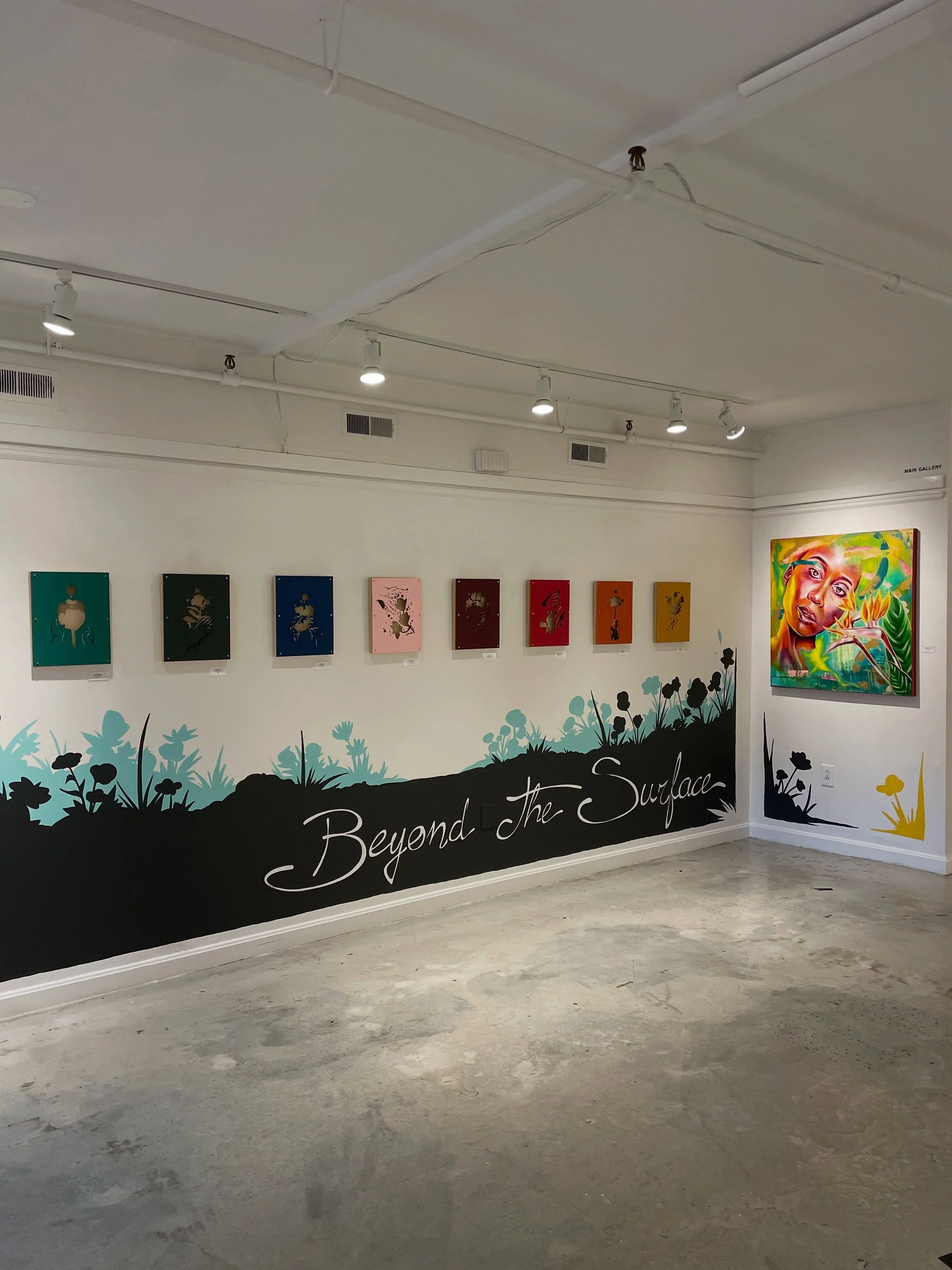 Beyond the Surface
@naijahnine 
@ayanamack.co 
@talbotsart 

In this exhibition, Ayana Mack, Michael Talbot, and Naijah Nine present a cohesive yet expansive exploration of their individual connections between flowers and emotional states. Like the f