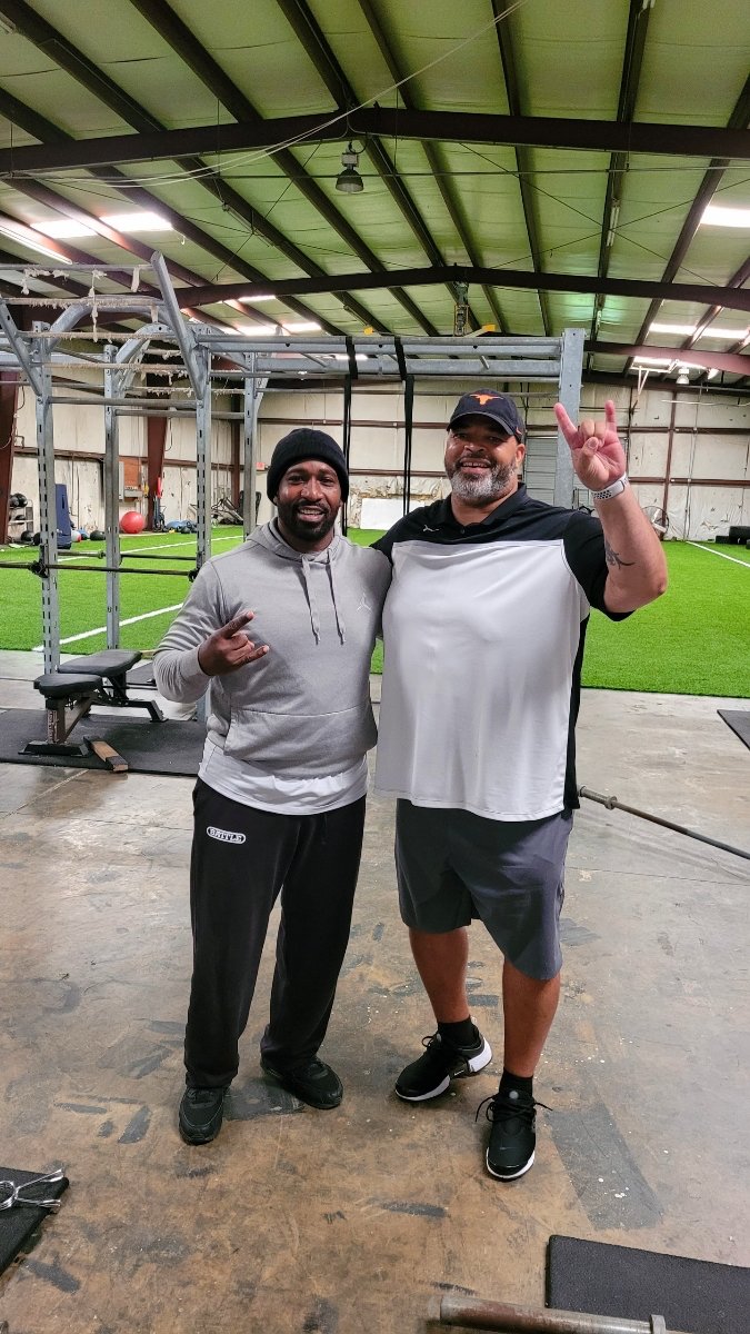 Bo Davis (DL Coach) - University of Texas