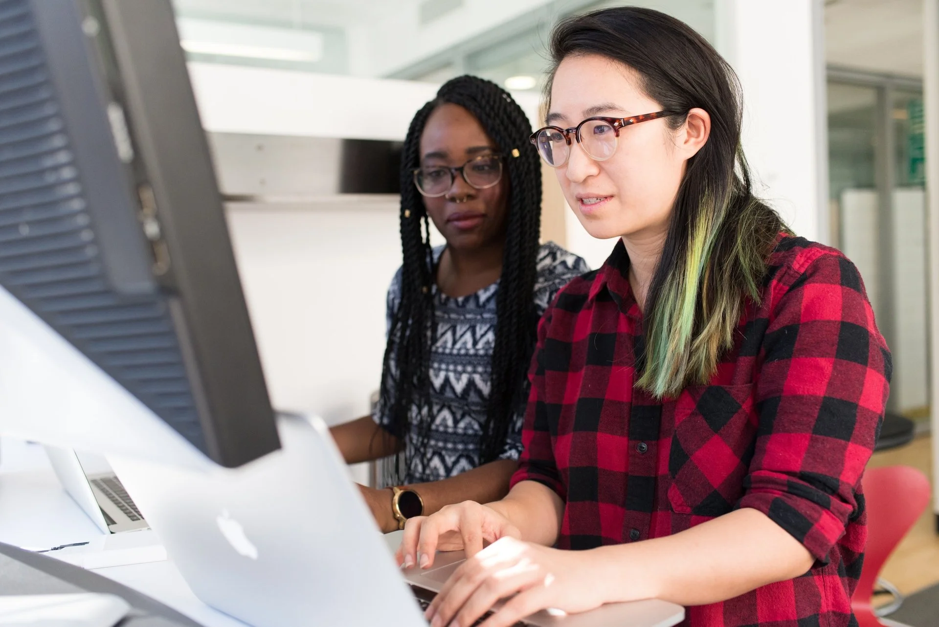 Communicating Effectively With Customers