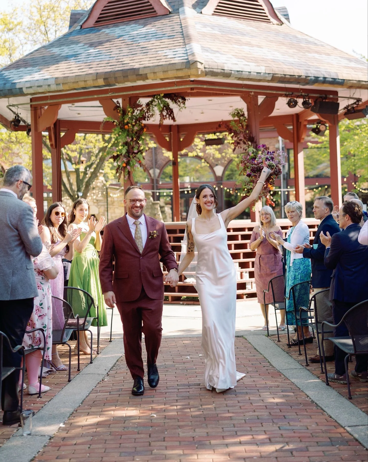 3 very happy &ldquo;just married&rdquo; moments