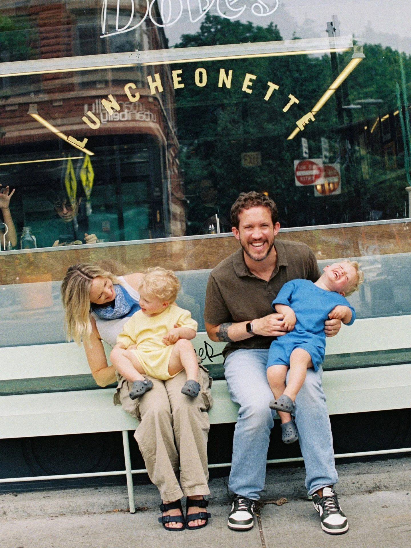Walking around Wicker Park with the Herzog family. My first all-film session (and I don&rsquo;t think it&rsquo;s my last 😊)