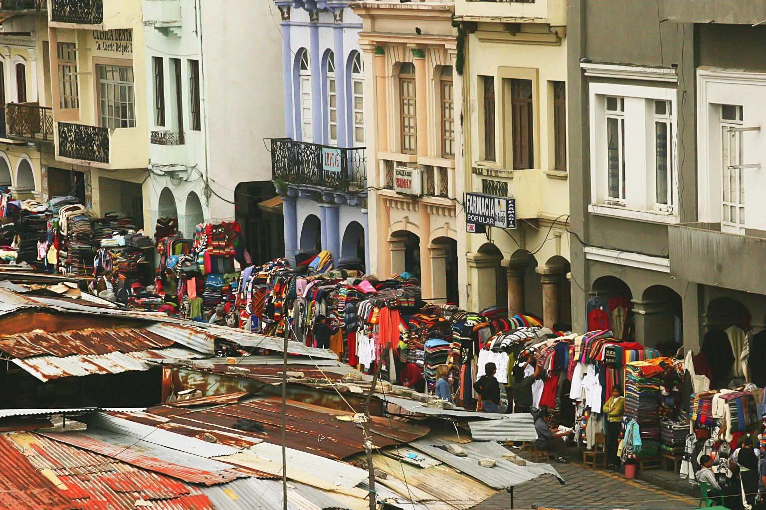 1-MARKET, Cuenca, Ecuador.jpg
