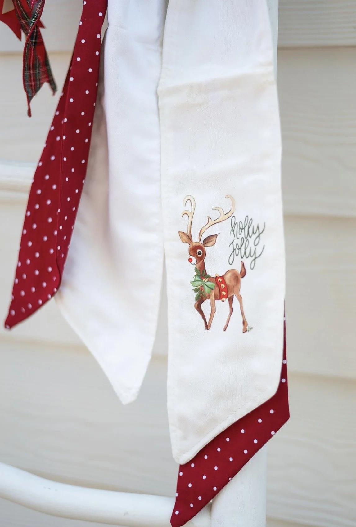 LuckyBird Holly Jolly Reindeer Wreath Sash