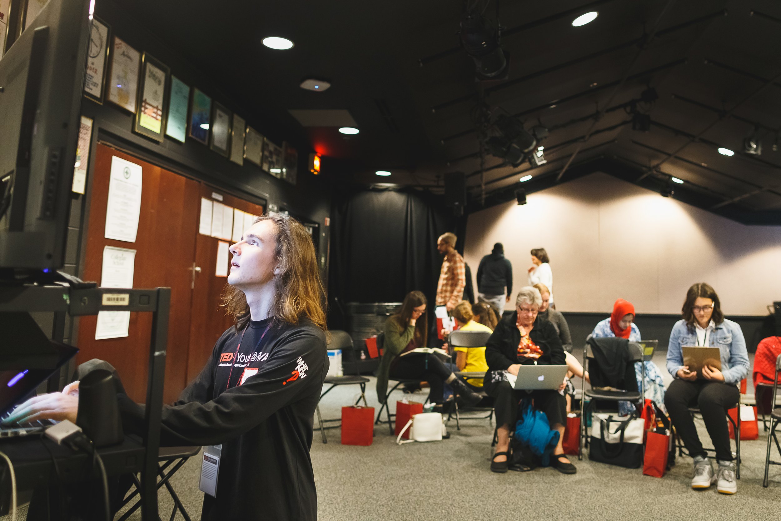 0197_tedx-youth_30790768070_o.jpg