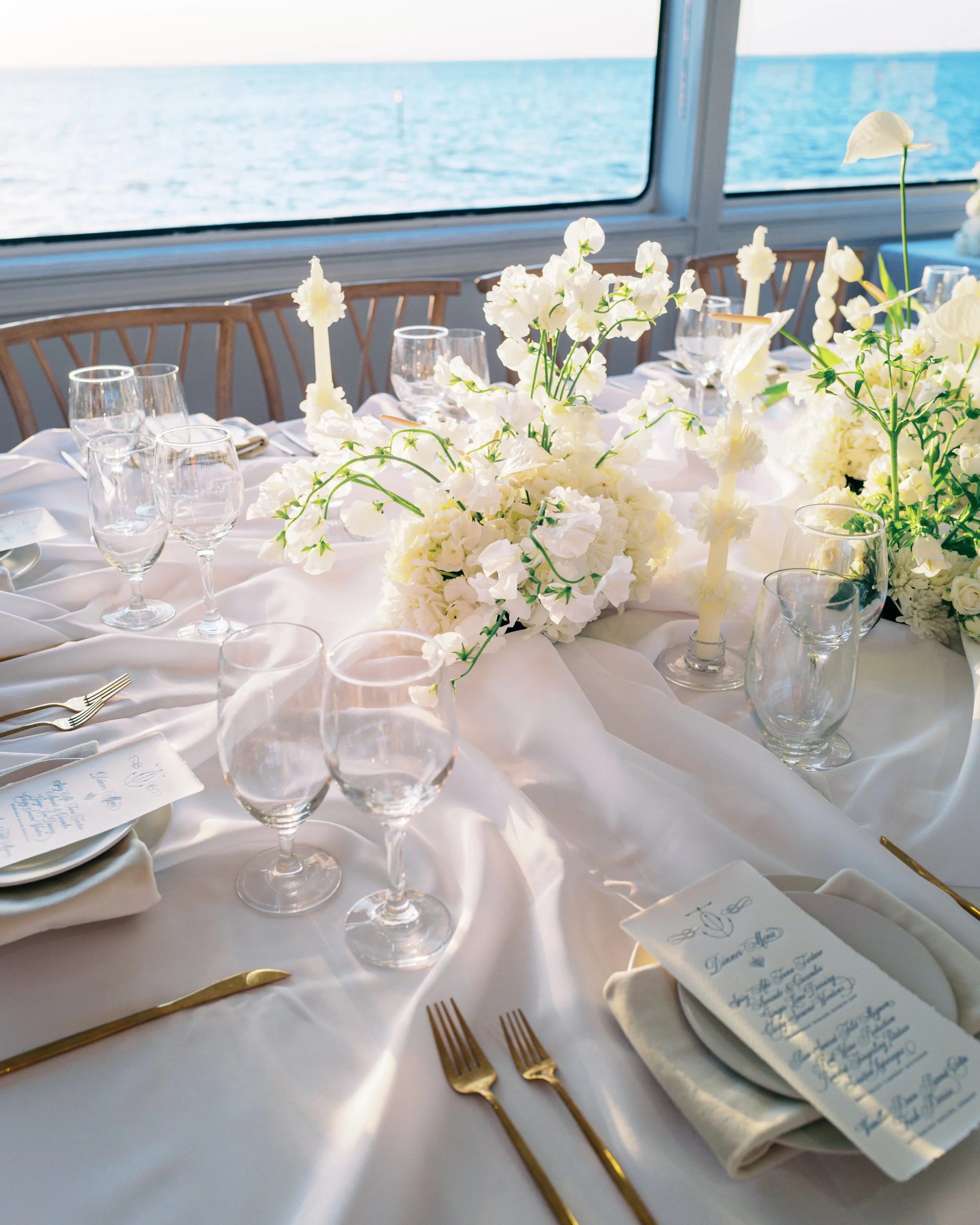 AnniePiland_BoatWedding-52.jpg