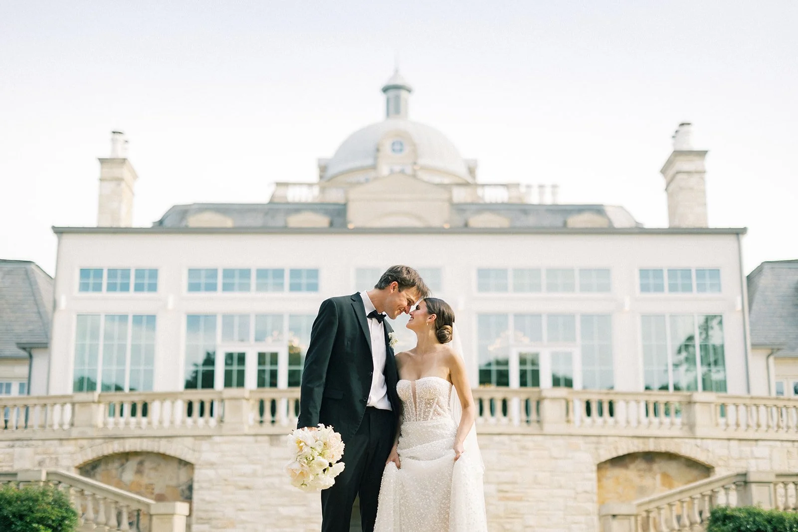 LivByGrace-Photography-TheOlana-Weddings-R&G-GettingReady&BridalPortraits-1.jpg