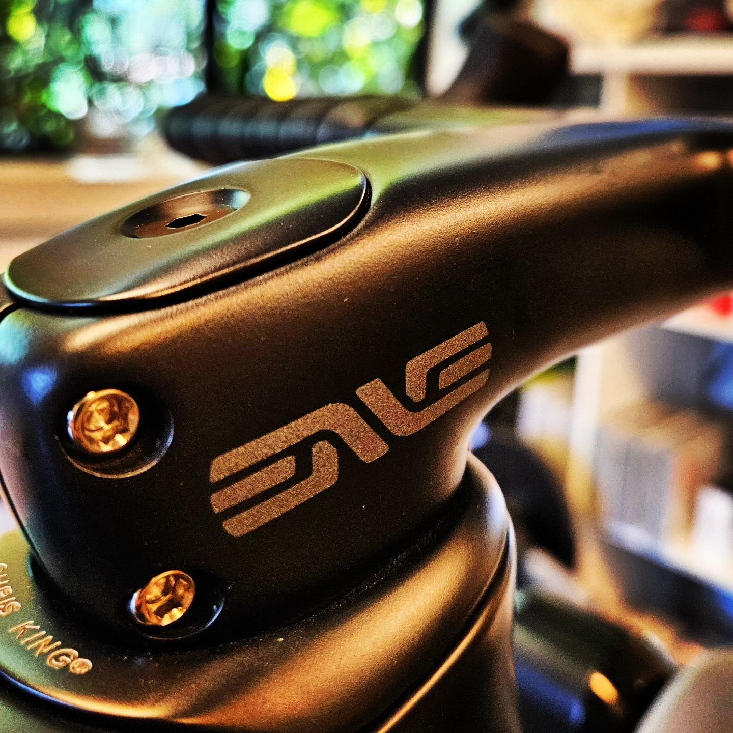 Beautiful @envecomposites Custom Road in the studio today. Helping people get their dream bike that fits them perfectly is one of the perks of the job. What a sweet machine!

#moregirlsonbikes

morekidsonbikes&nbsp;

#stoked

#bikefitting&nbsp;

#gro