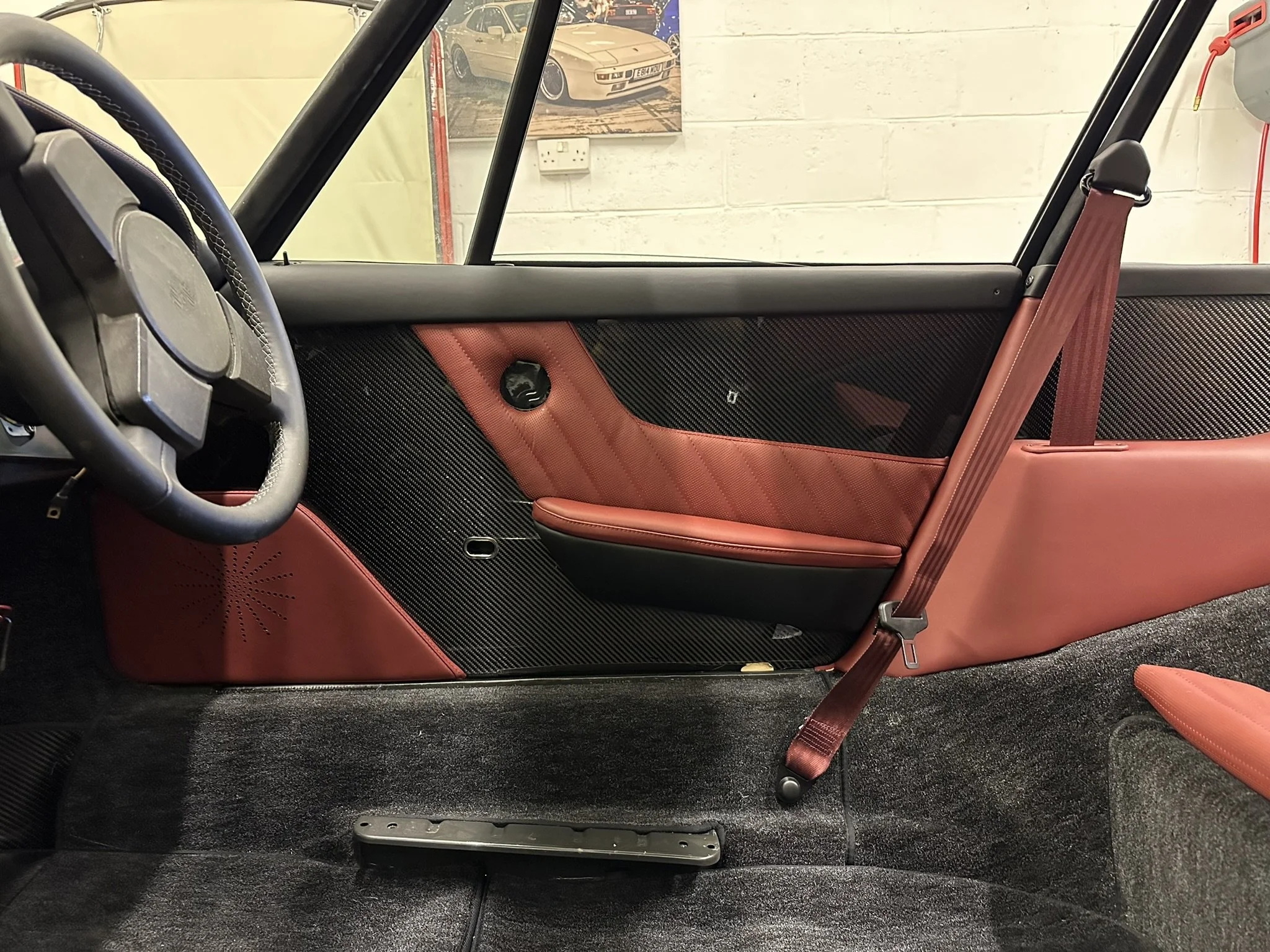 Porsche 911 G Series Carbon Fiber Trim